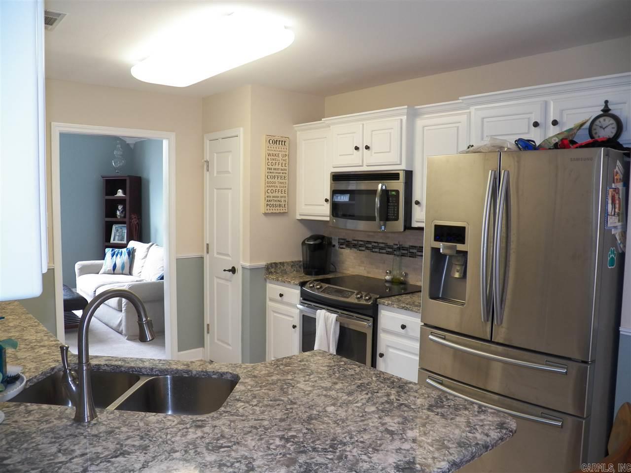 AUSTIN LAKES ON THE BAY ADDN - Residential