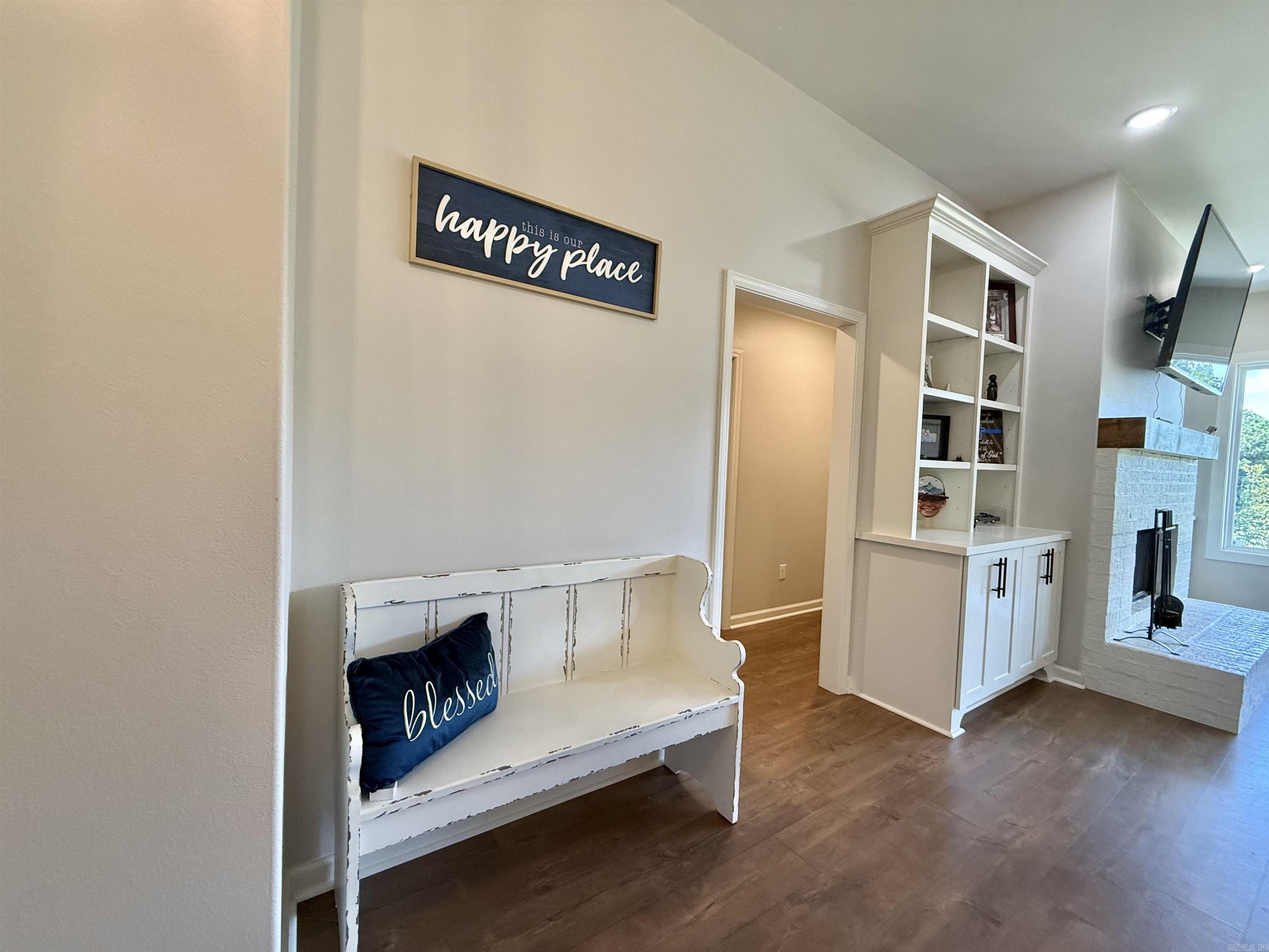 TIMBER POINT - Residential