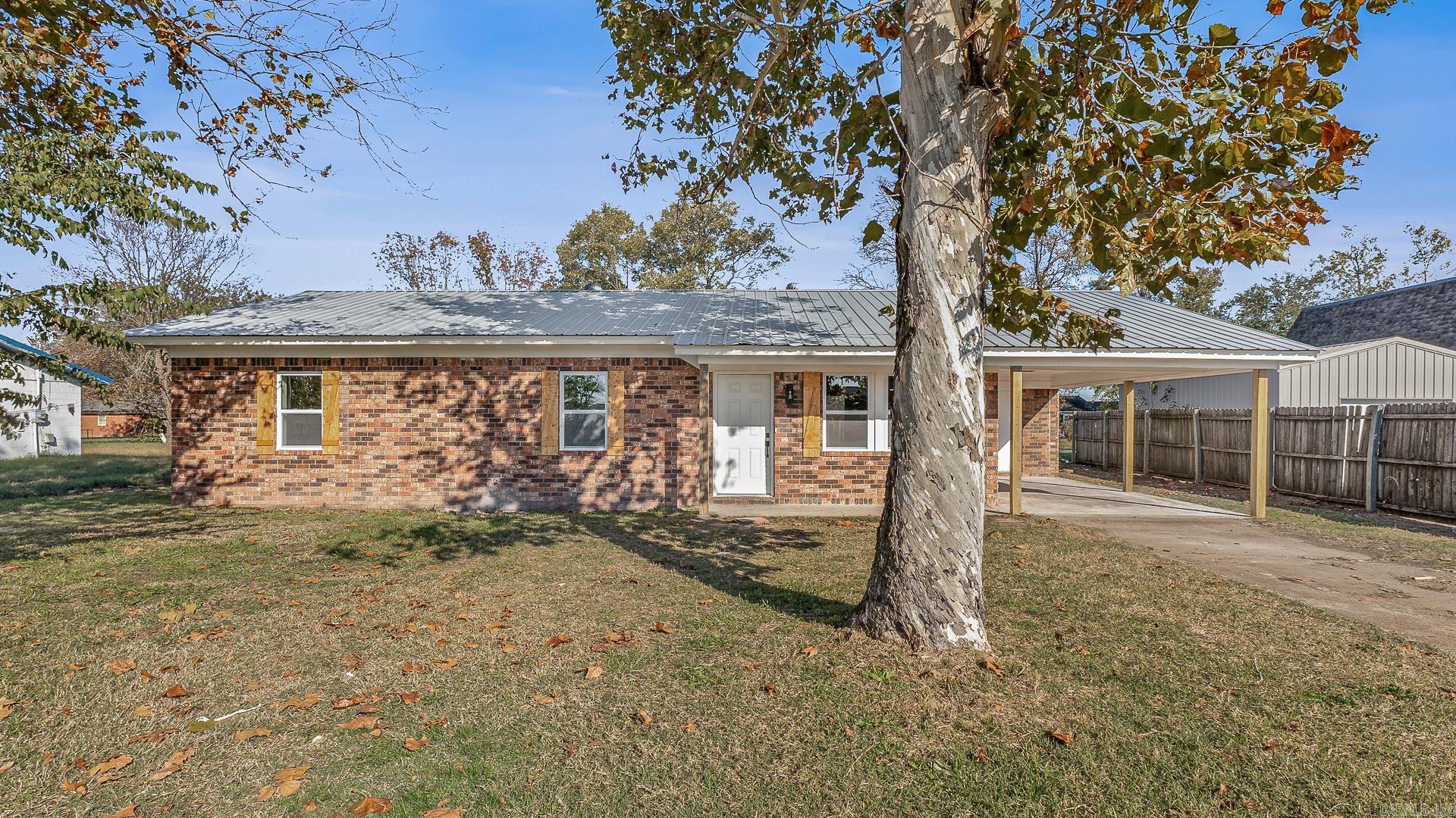 SAN MANTEO VILLAGE - Residential