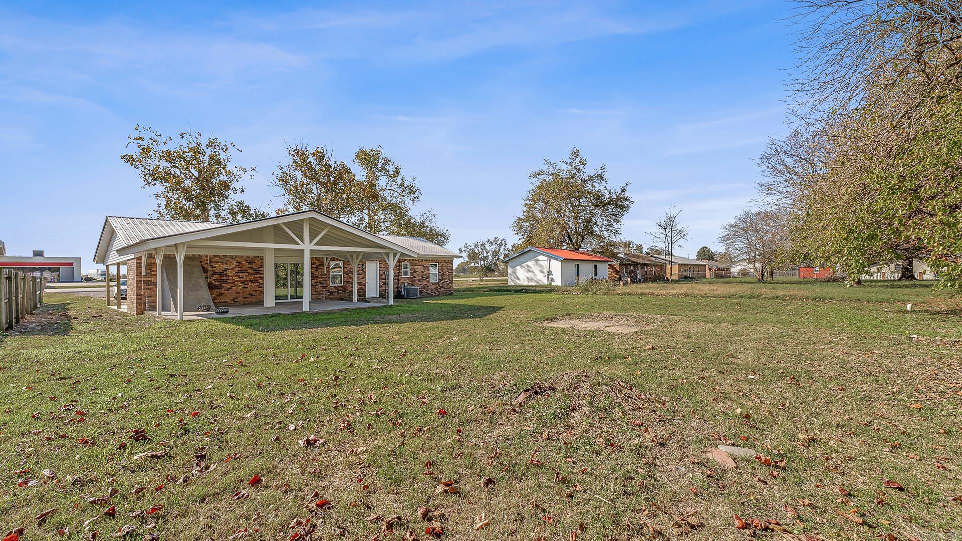 SAN MANTEO VILLAGE - Residential