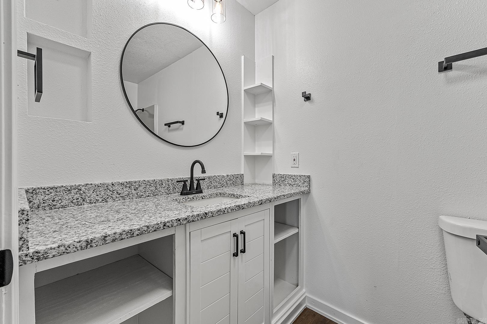 SAN MANTEO VILLAGE - Residential
