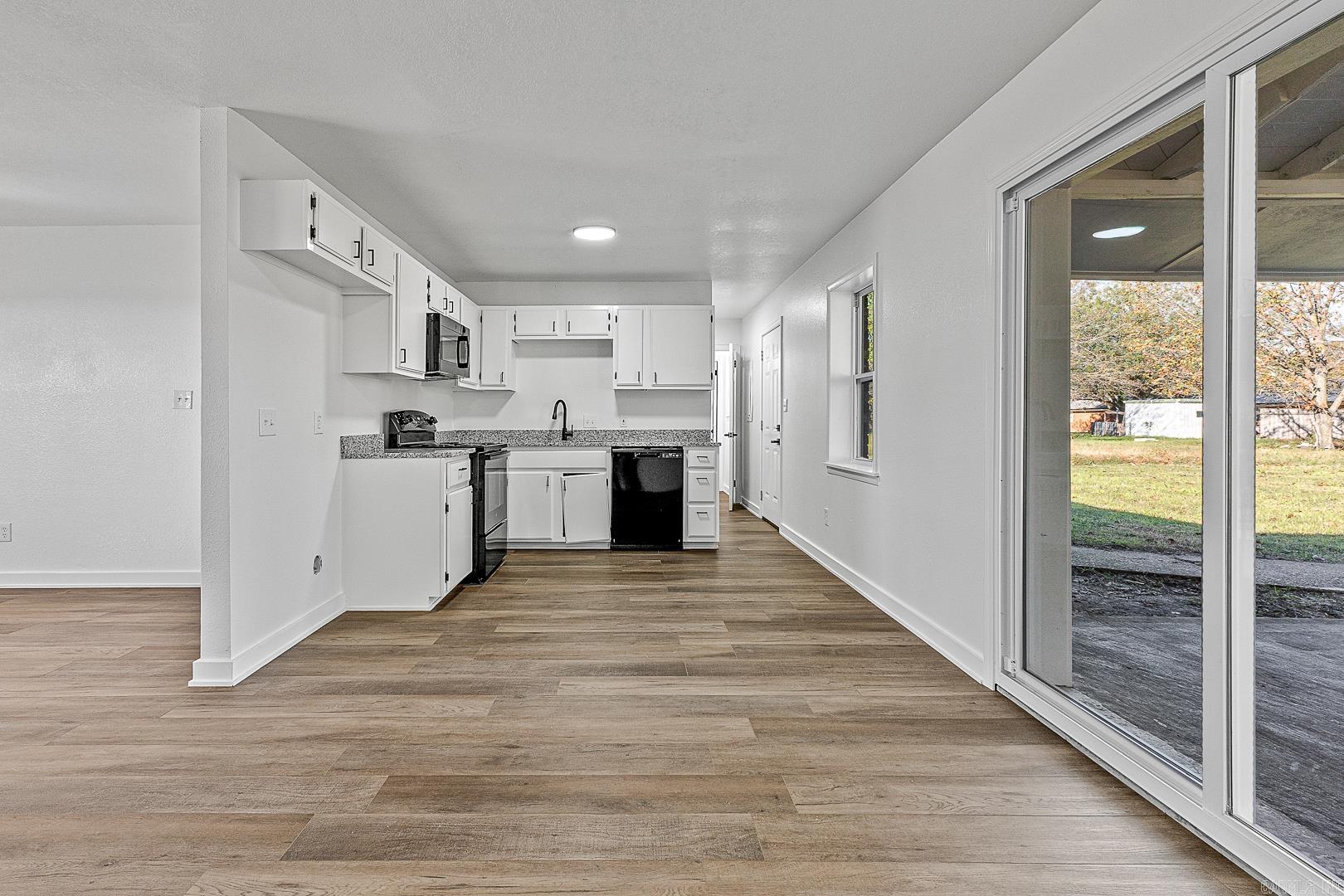 SAN MANTEO VILLAGE - Residential