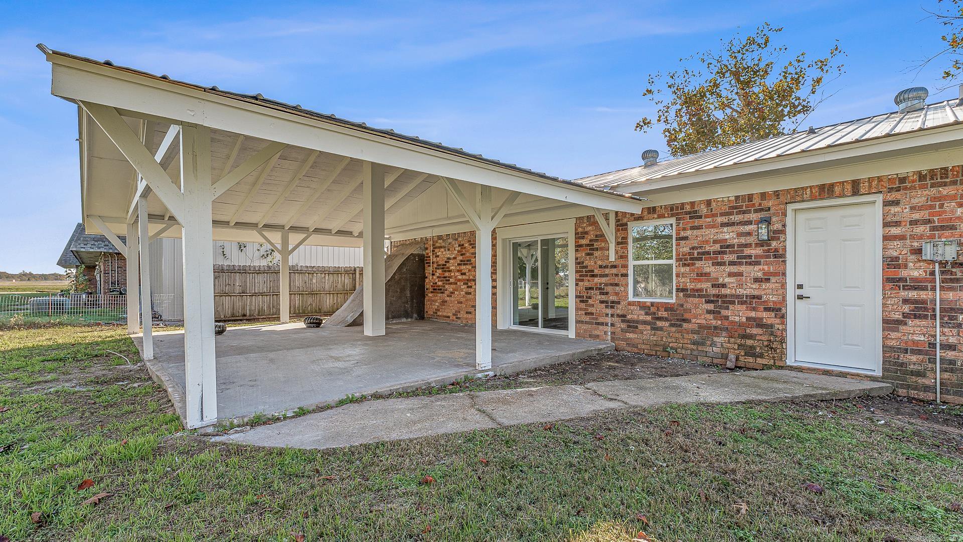 SAN MANTEO VILLAGE - Residential