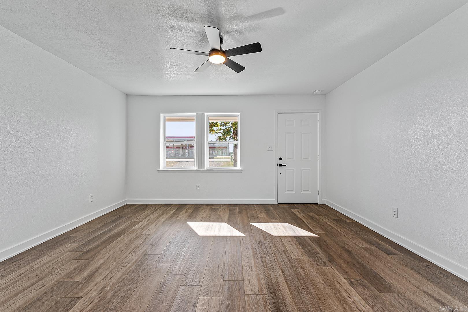 SAN MANTEO VILLAGE - Residential