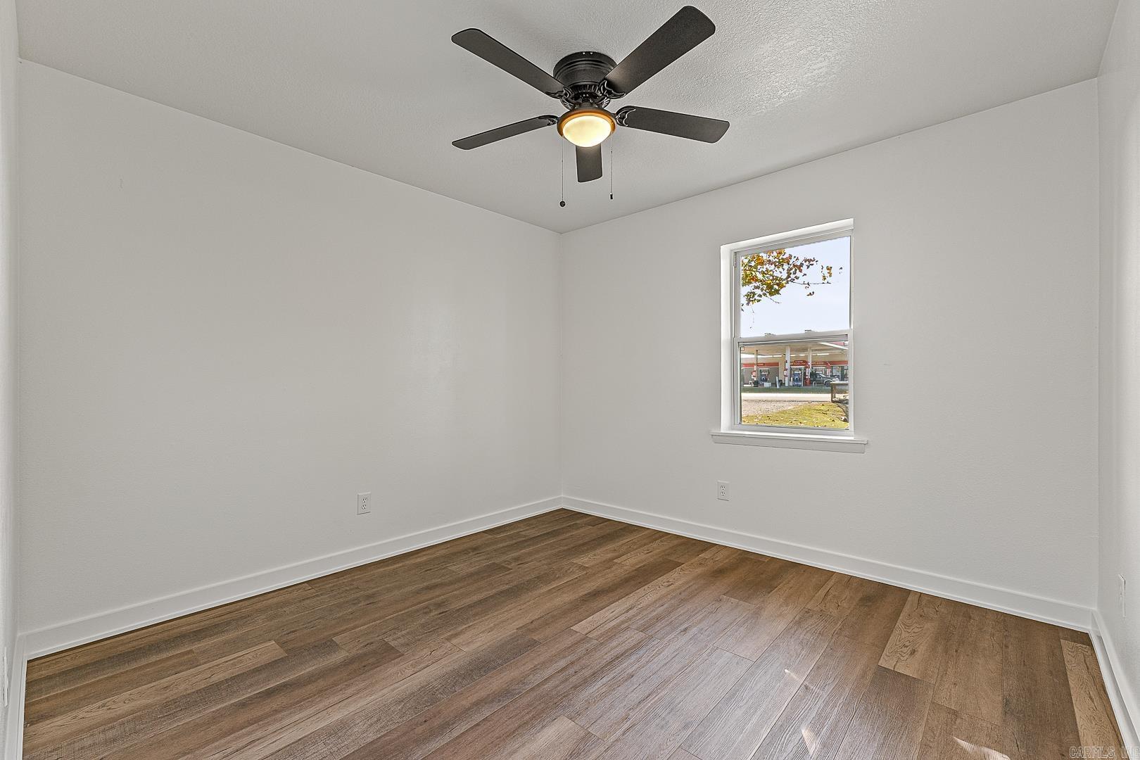 SAN MANTEO VILLAGE - Residential