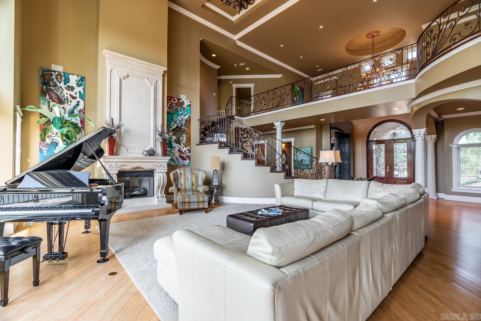 HUNTER HEIGHTS - Residential
