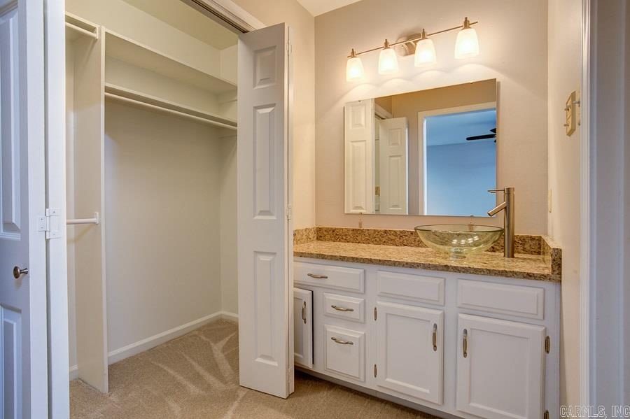 ANDOVER SQUARE - Residential