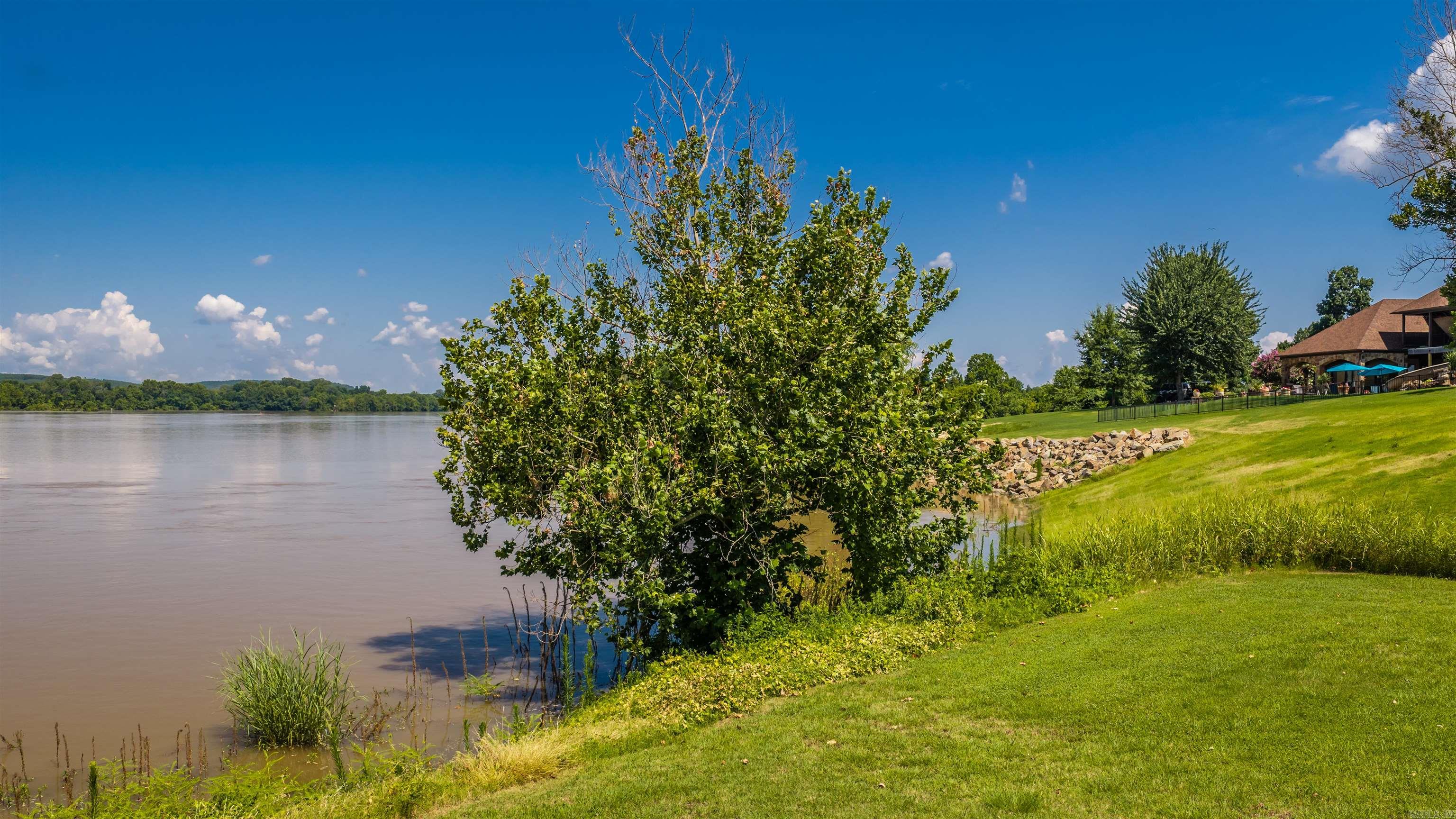 THE RIVER PLANTATION PH I - Residential