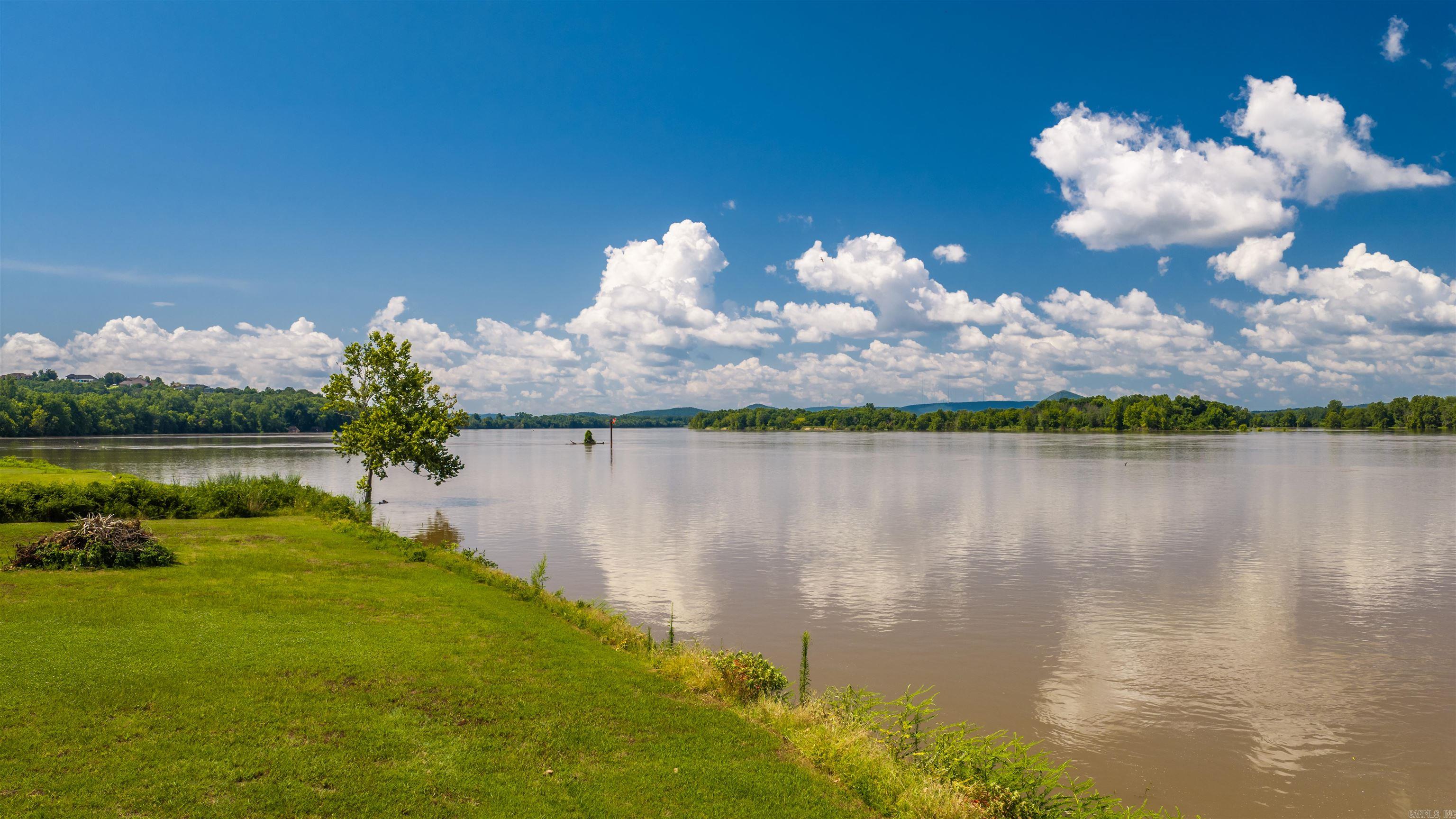 THE RIVER PLANTATION PH I - Residential