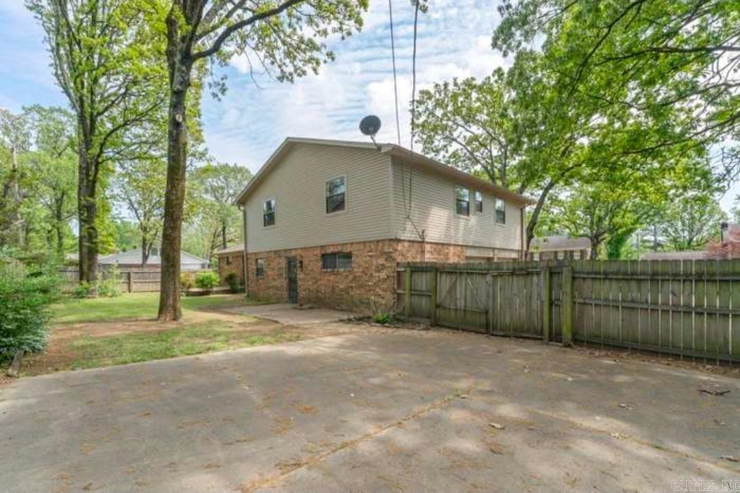 JULIE ADDN - NORTH LITTLE ROCK - Residential Lease