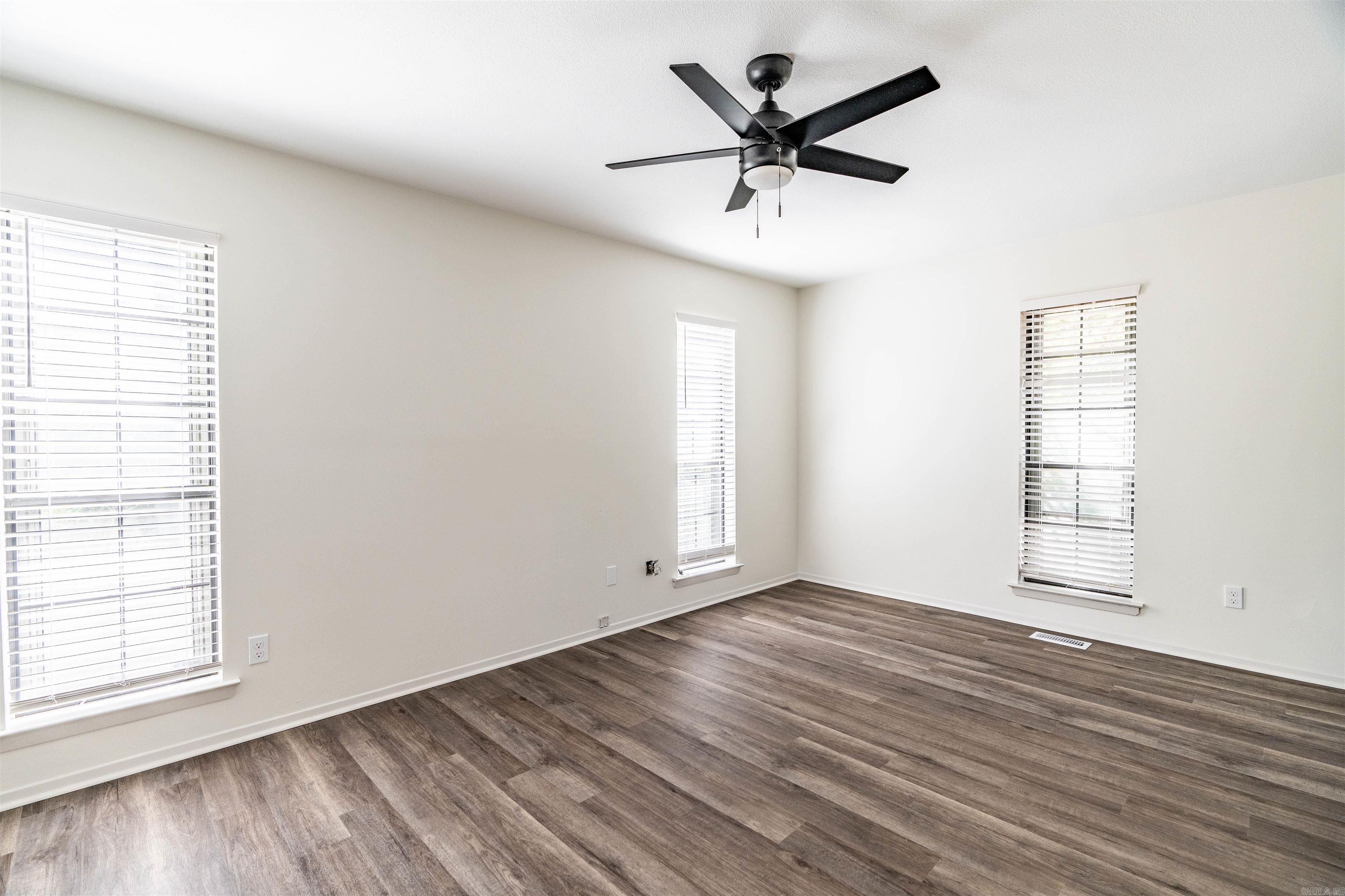 INDIAN HILLS - Residential