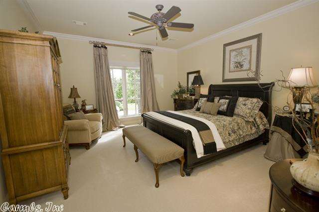 CHENAL VALLEY SOLOGNE CIRCLE - Residential