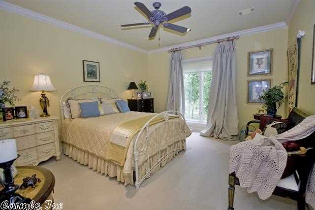 CHENAL VALLEY SOLOGNE CIRCLE - Residential