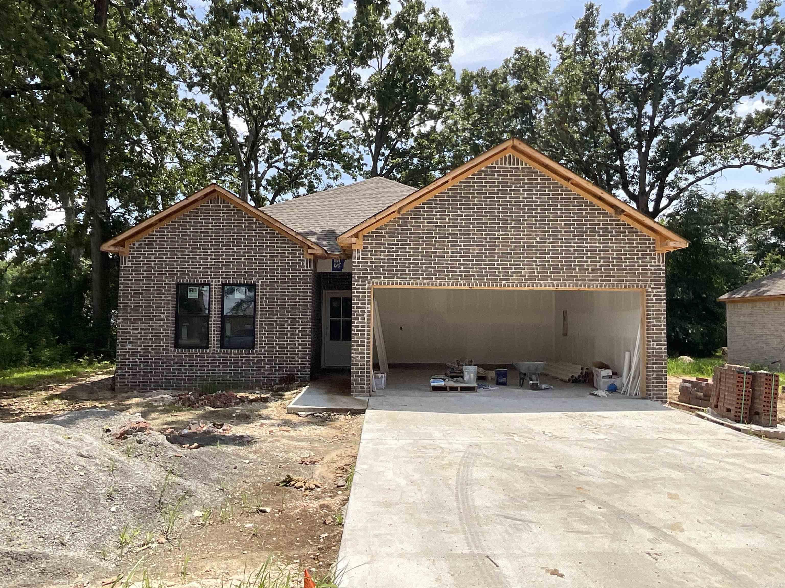MCGEE MEADOWS - Residential