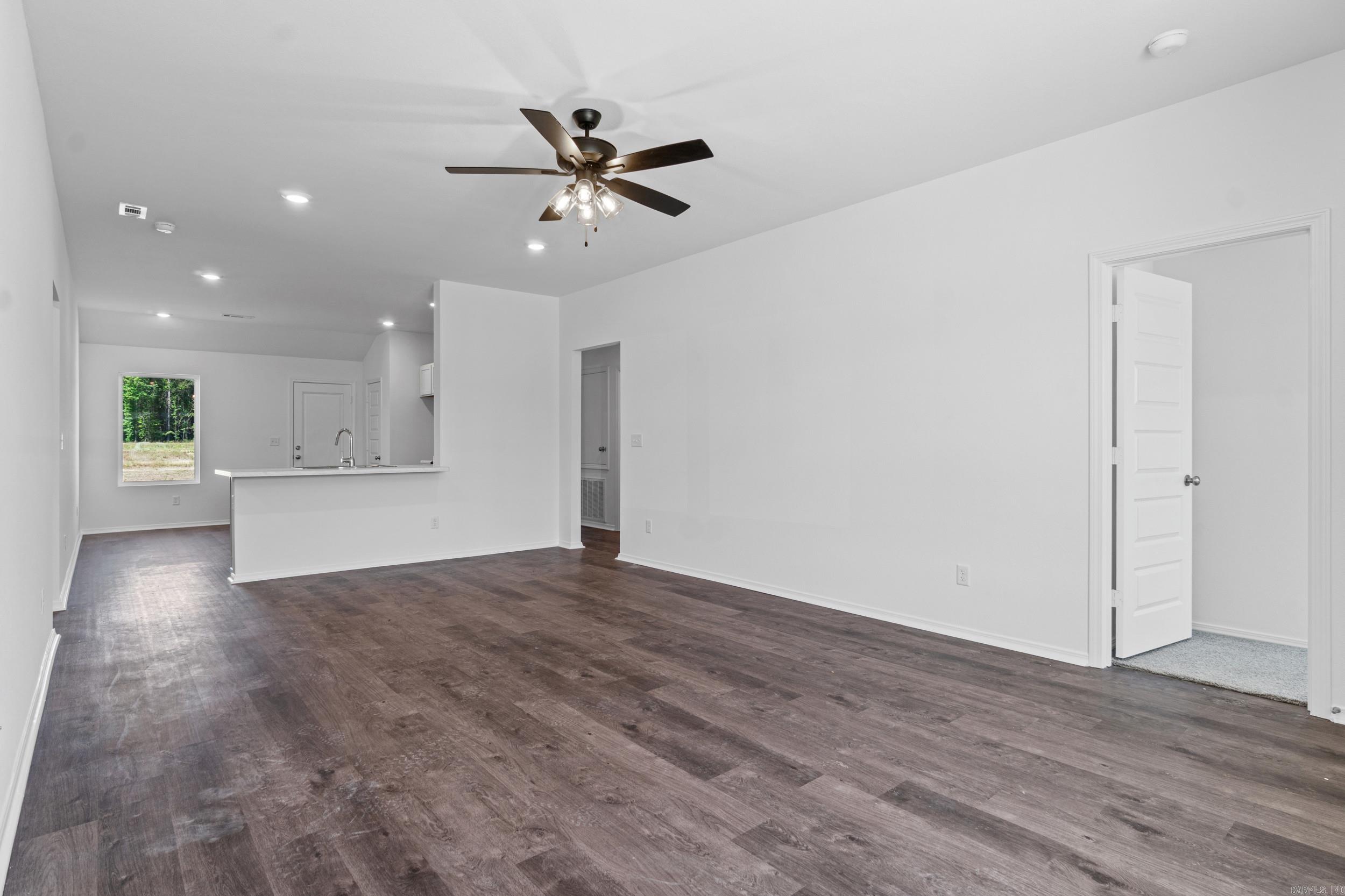 SPRINGLAKE TRAILS - Residential