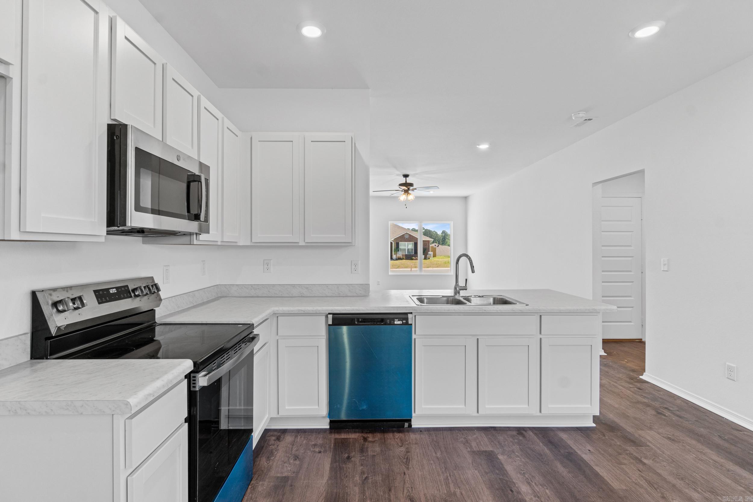 SPRINGLAKE TRAILS - Residential