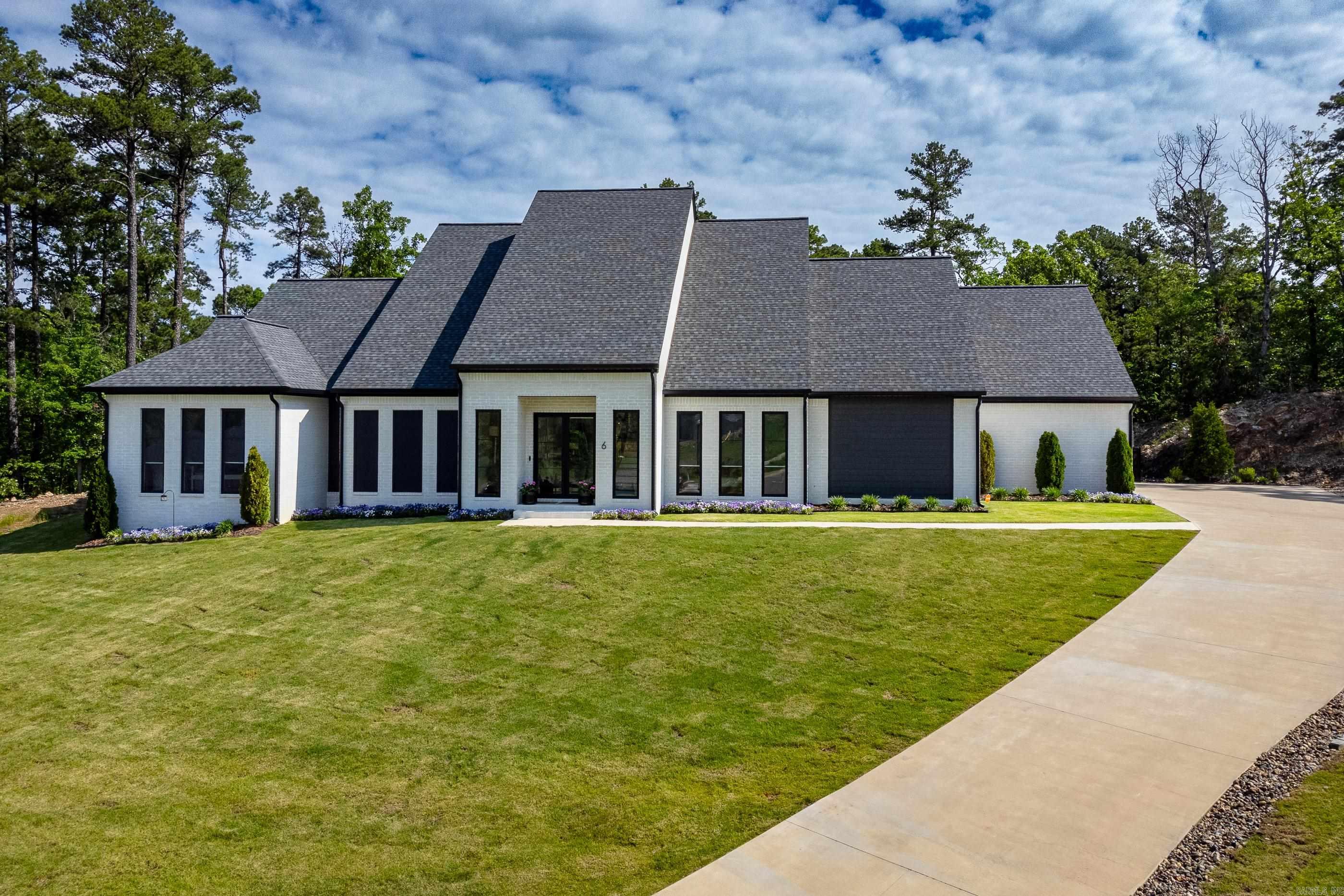 CHENAL VALLEY "FALSTONE COURT" - Residential