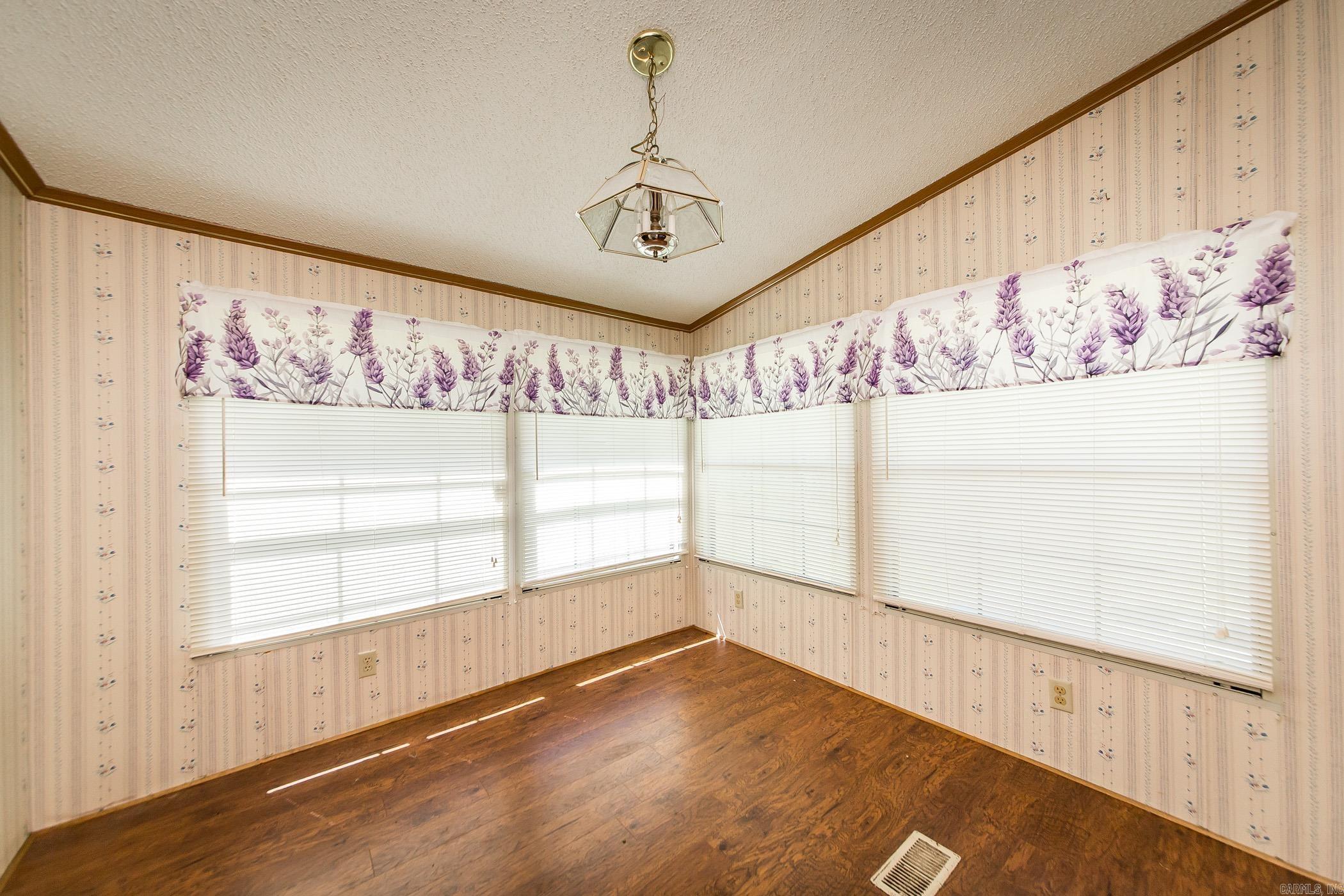 BOWEN - Residential