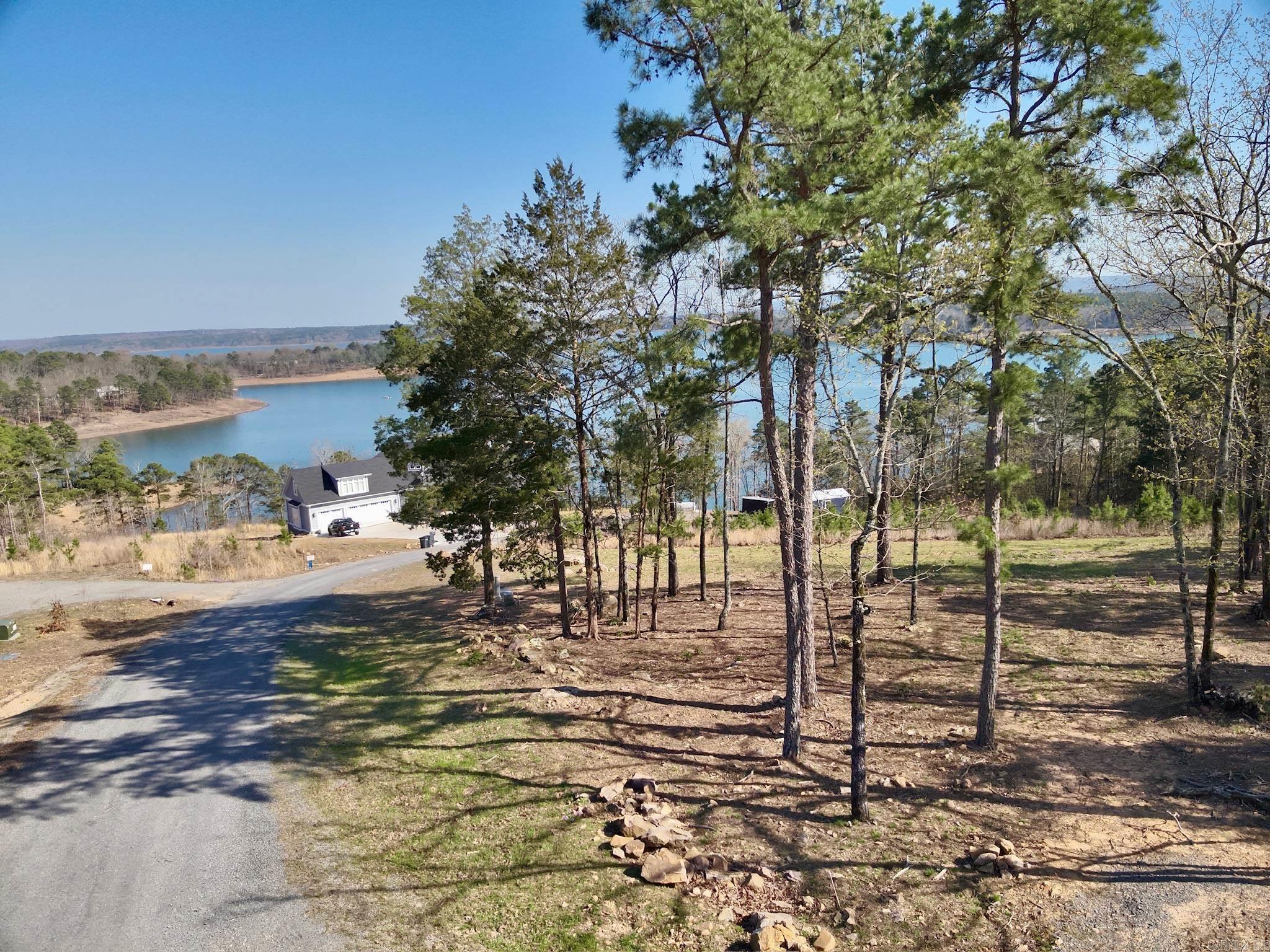 INDIAN HILLS - Land