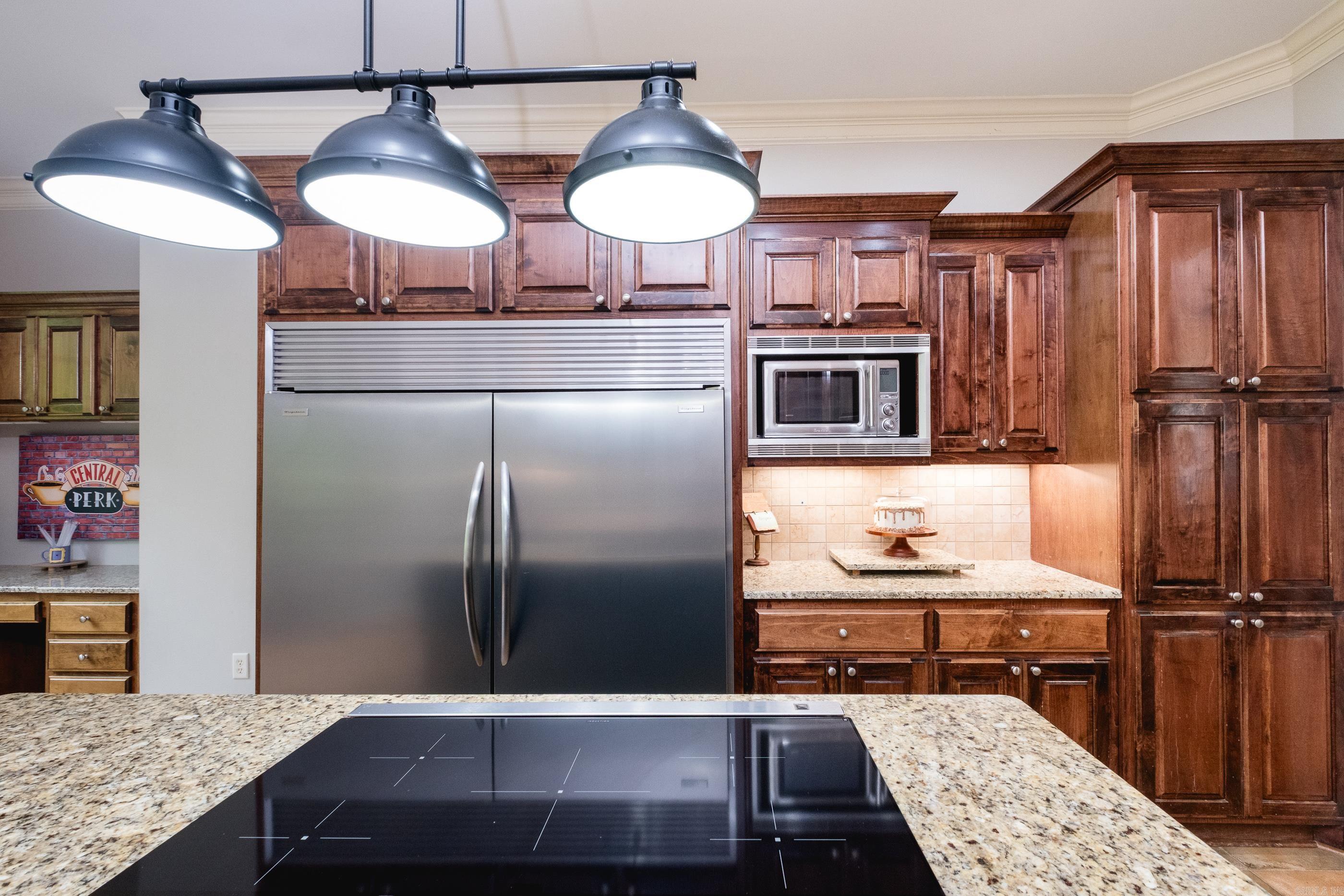 WOODLANDS EDGE - Residential