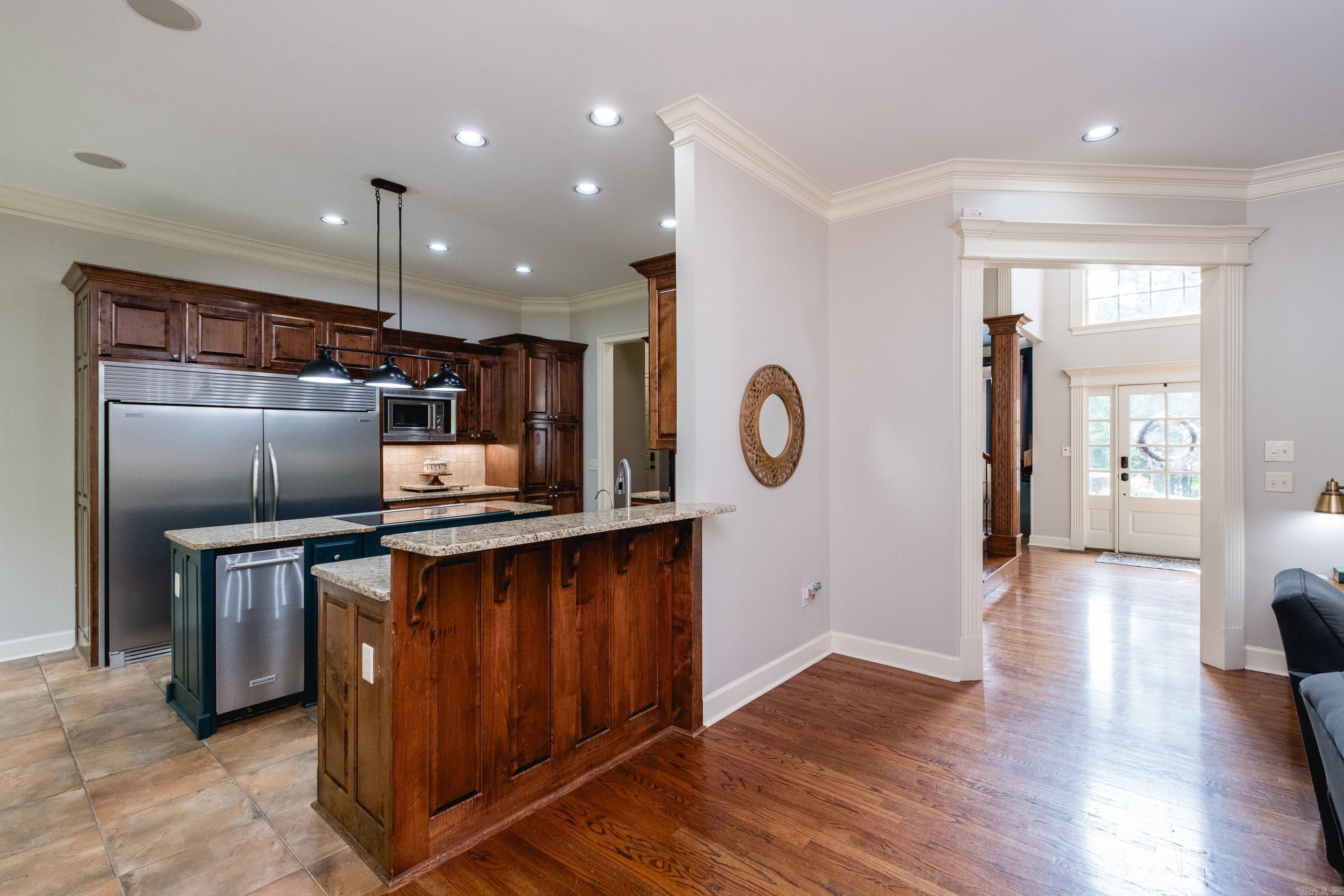 WOODLANDS EDGE - Residential