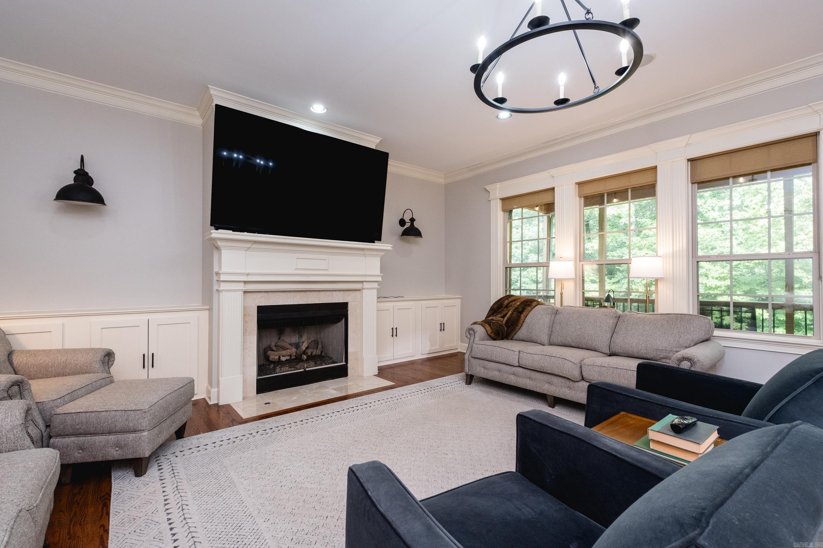 WOODLANDS EDGE - Residential
