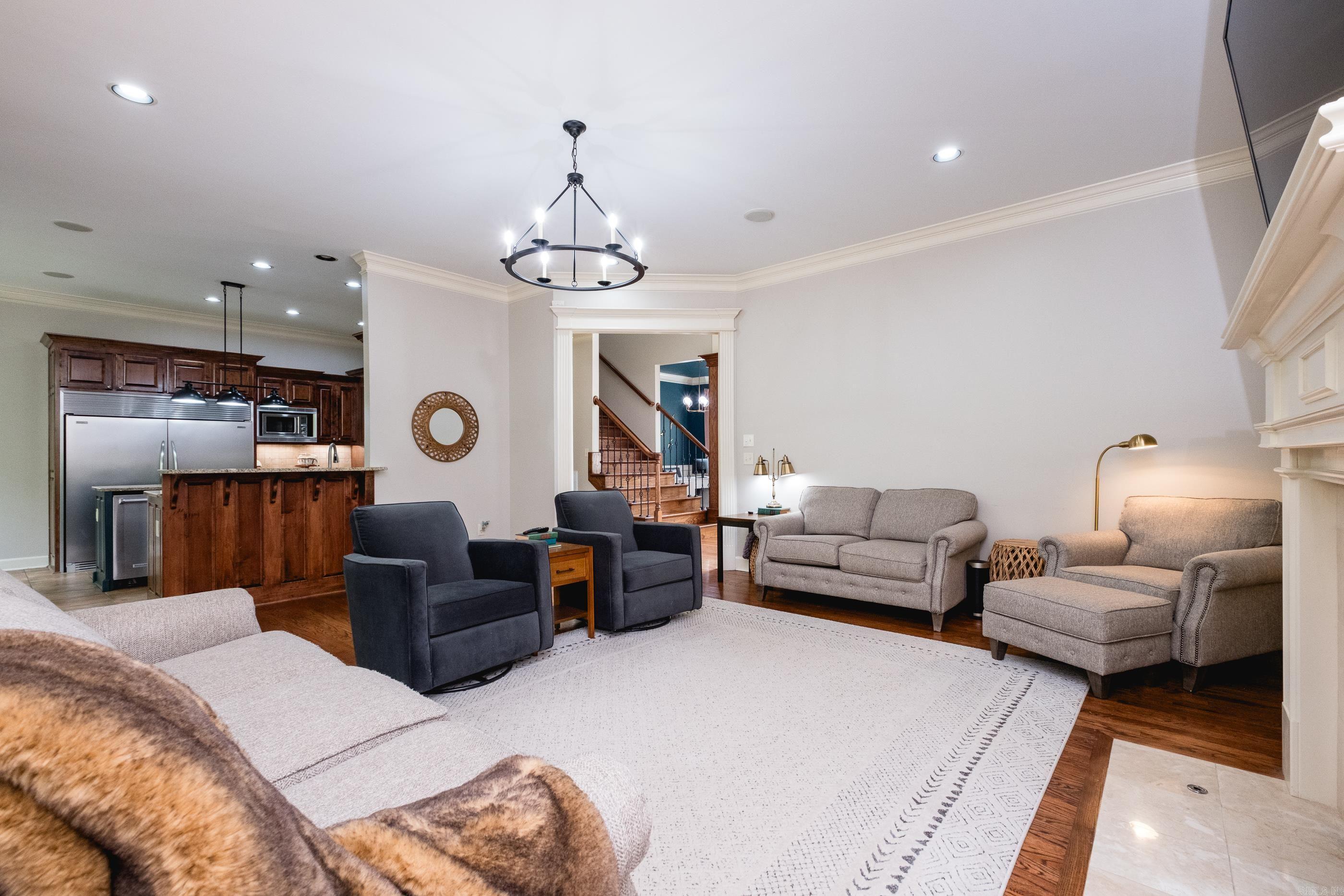 WOODLANDS EDGE - Residential