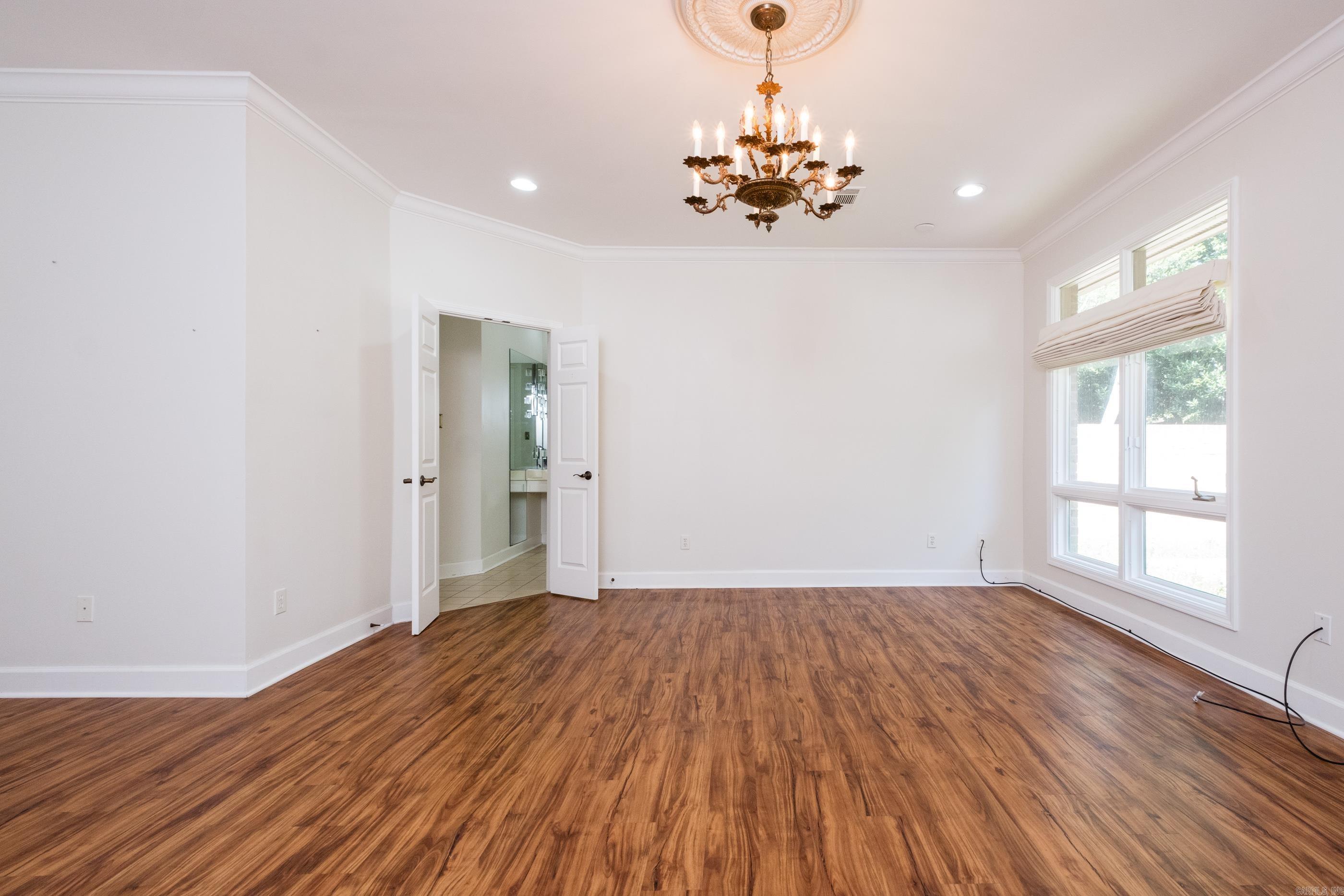 HUNTERS GREEN ESTATES - Residential