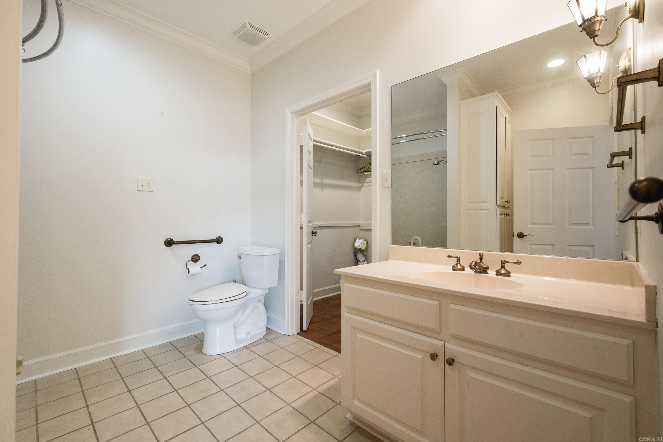 HUNTERS GREEN ESTATES - Residential