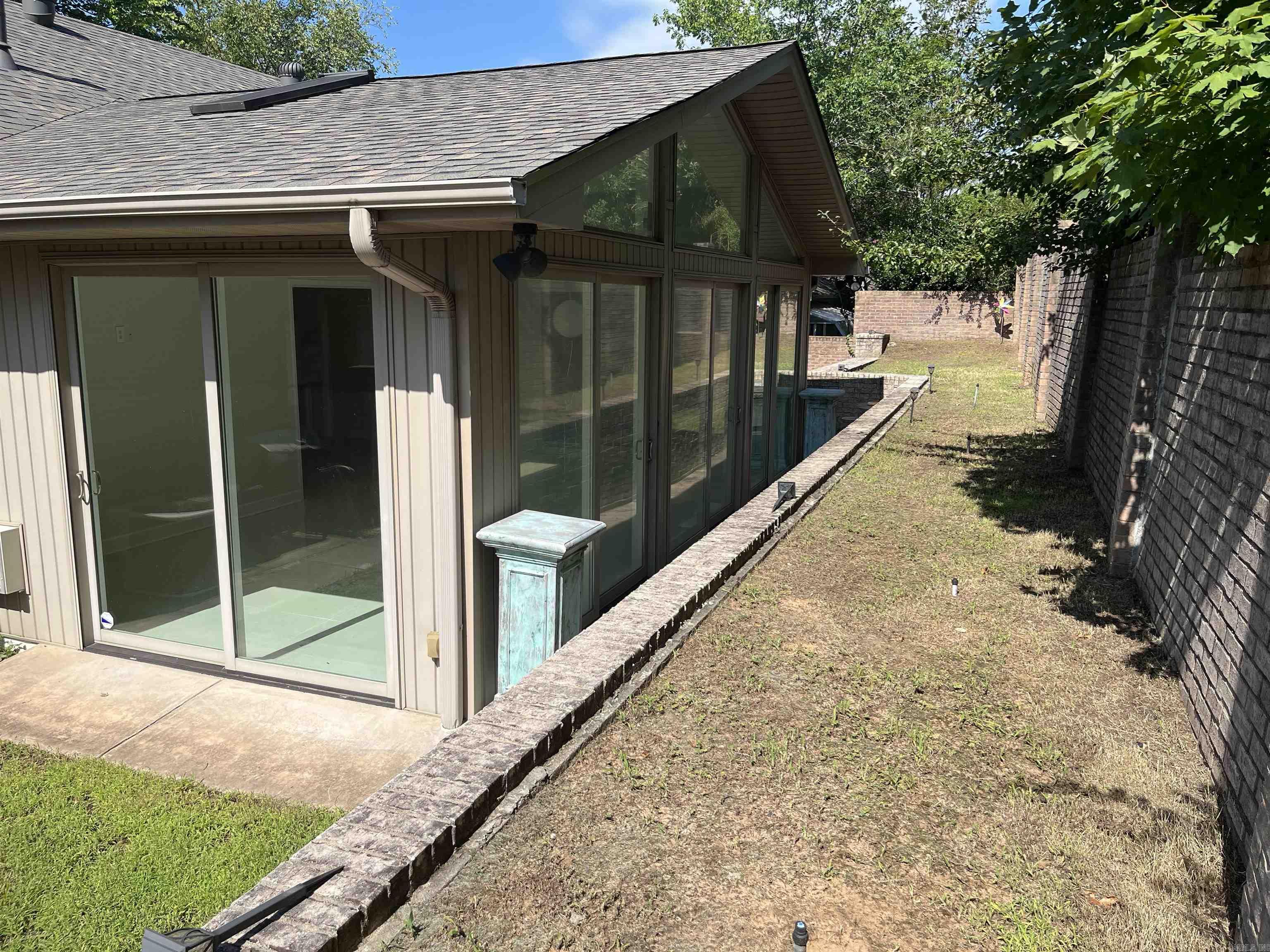 HUNTERS GREEN ESTATES - Residential