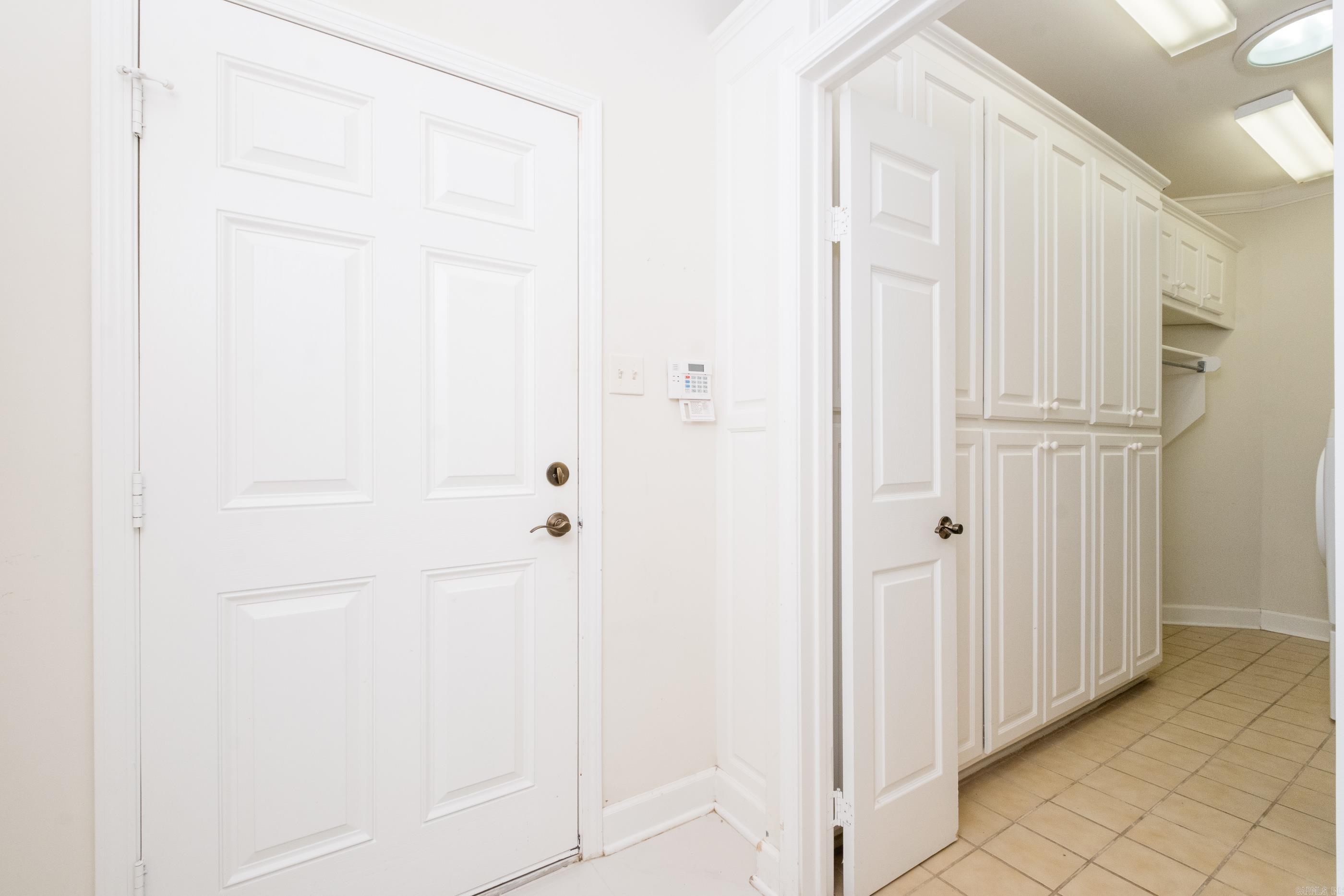 HUNTERS GREEN ESTATES - Residential