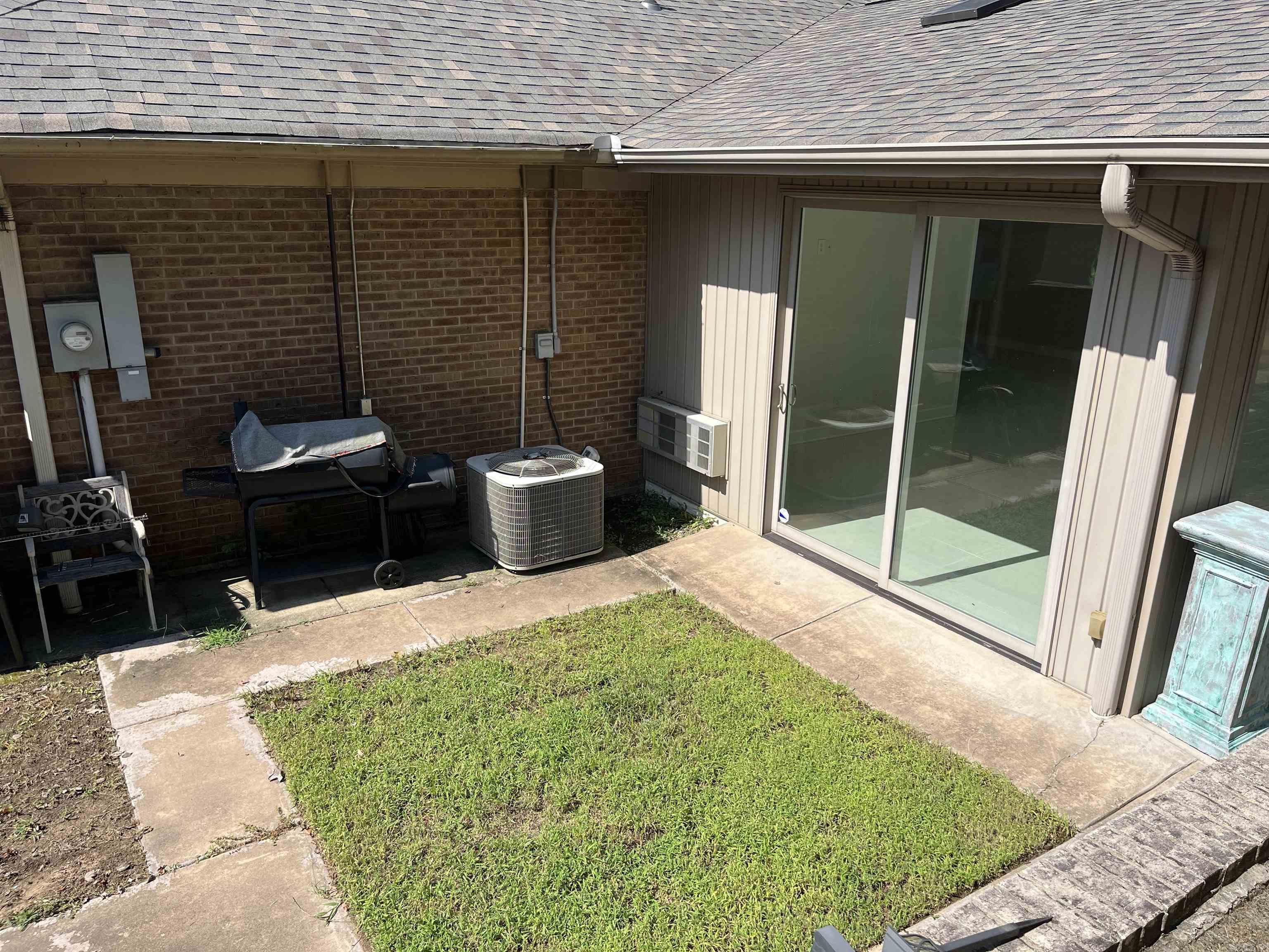 HUNTERS GREEN ESTATES - Residential