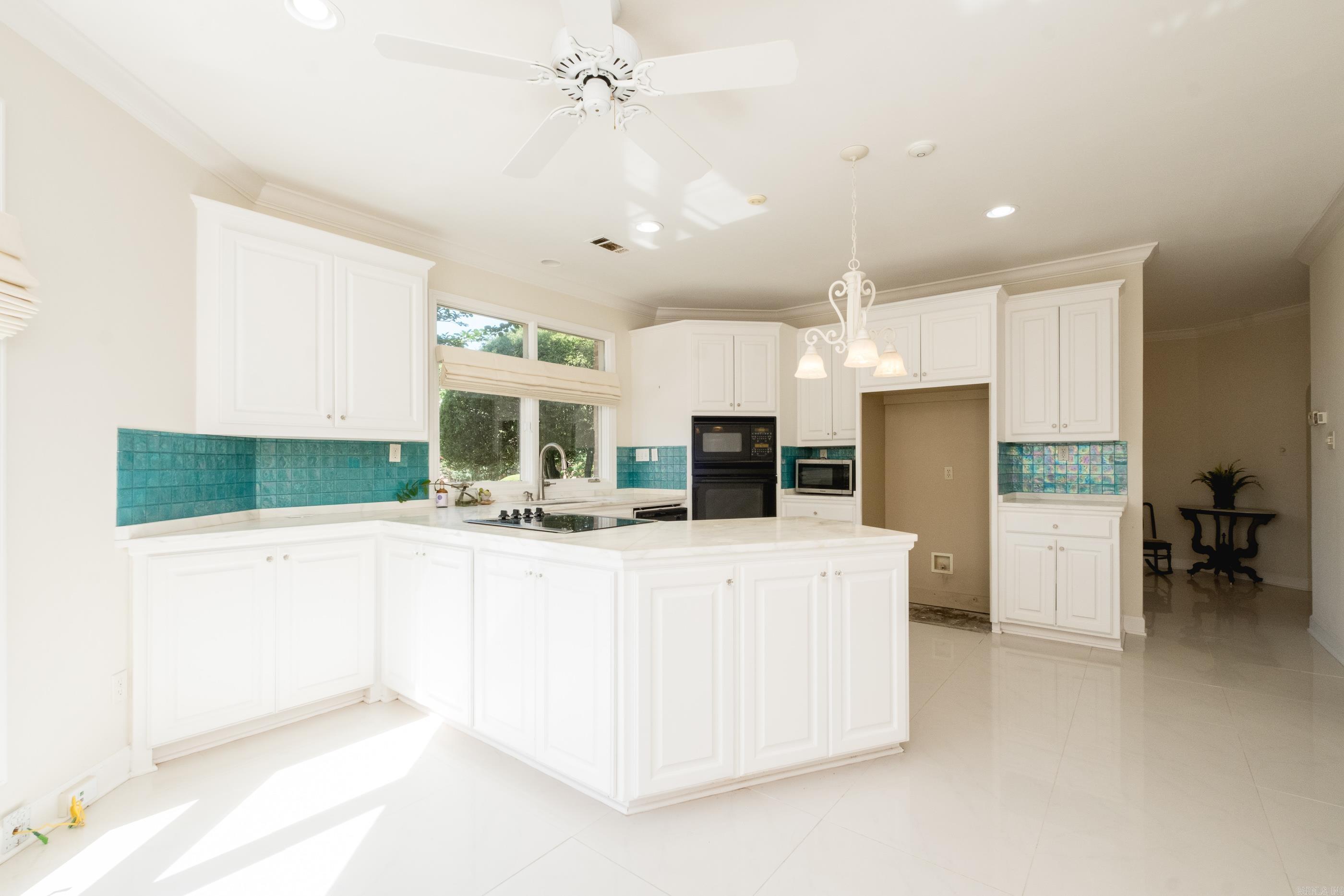 HUNTERS GREEN ESTATES - Residential