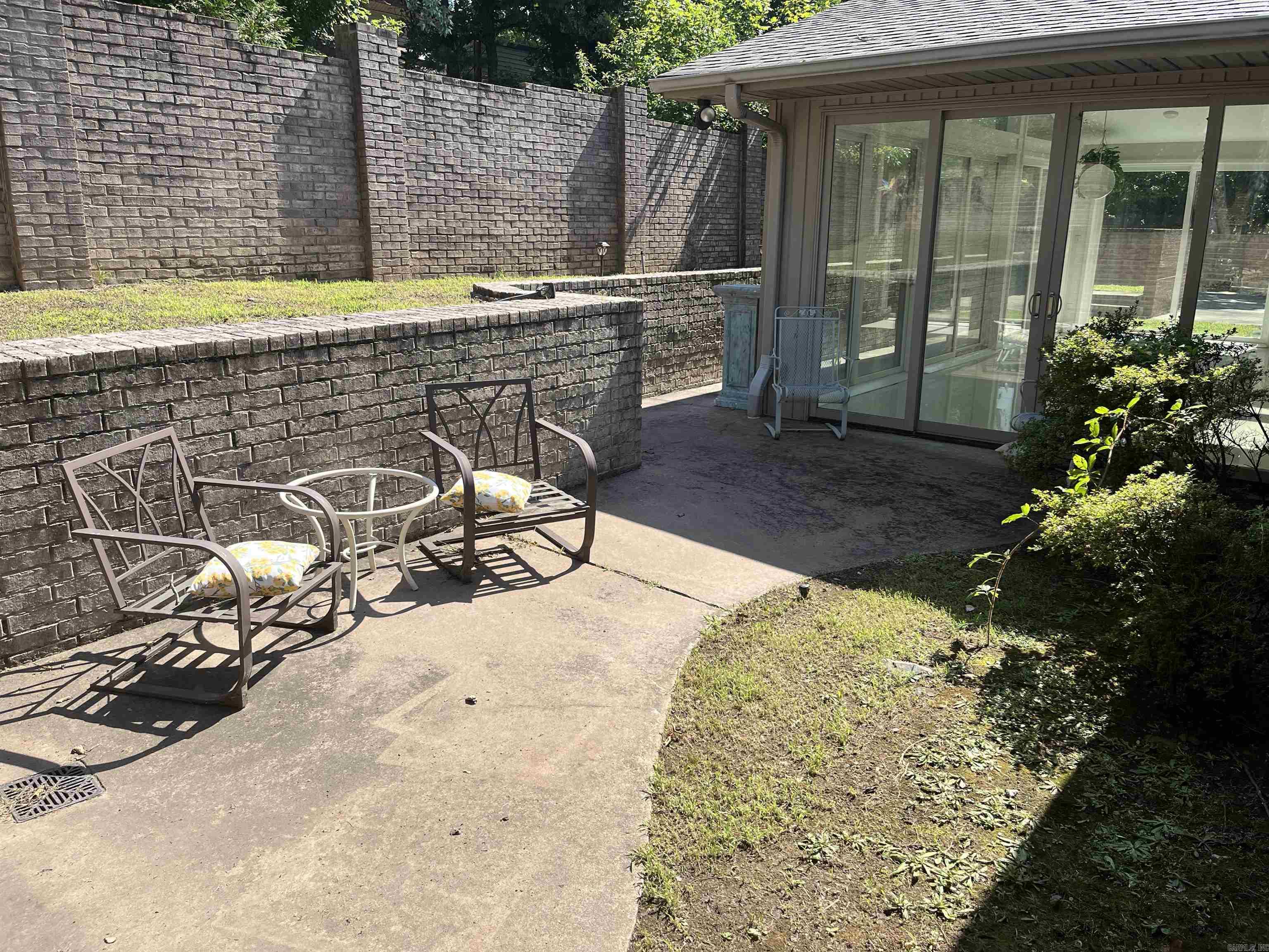HUNTERS GREEN ESTATES - Residential
