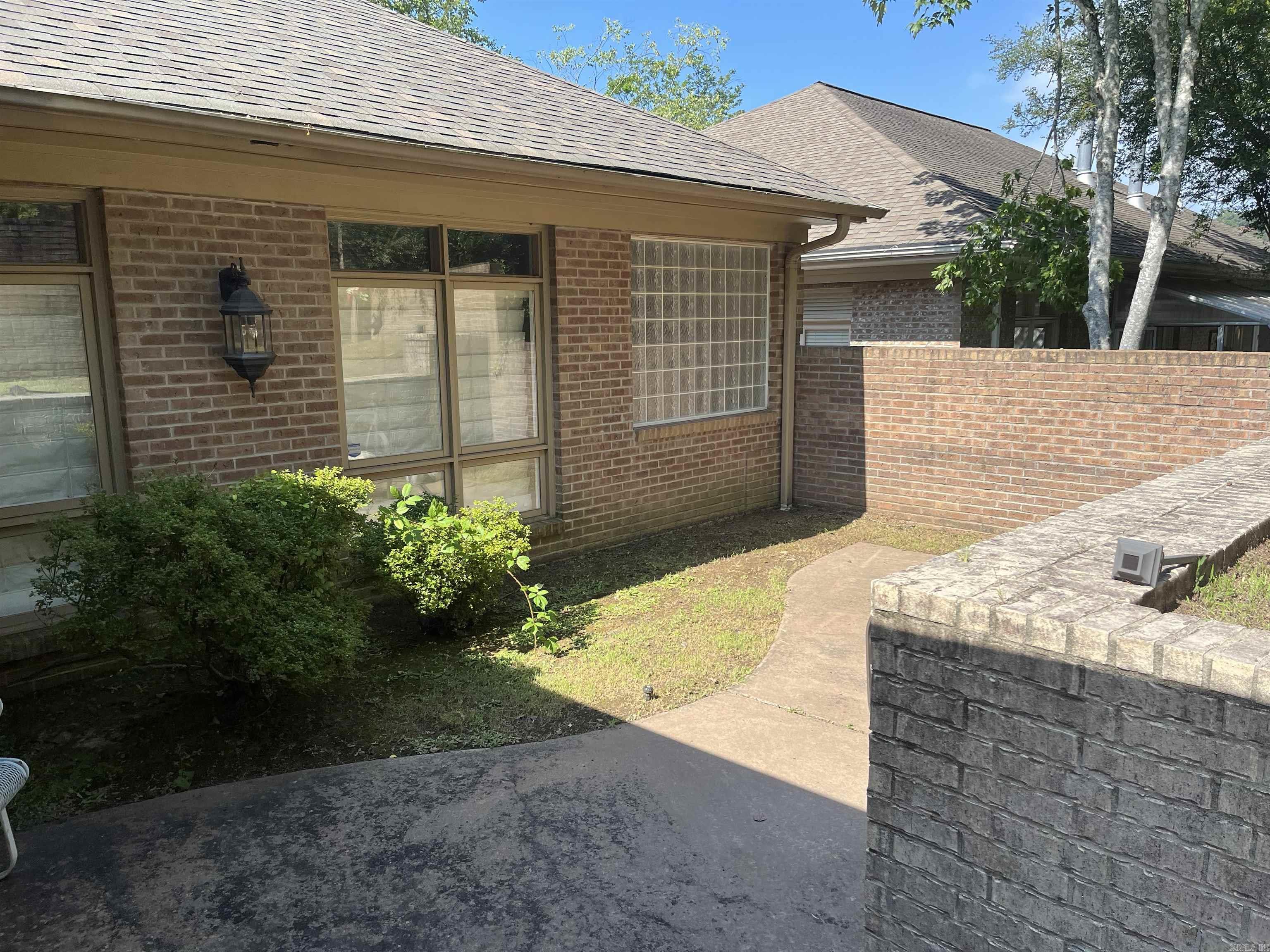 HUNTERS GREEN ESTATES - Residential