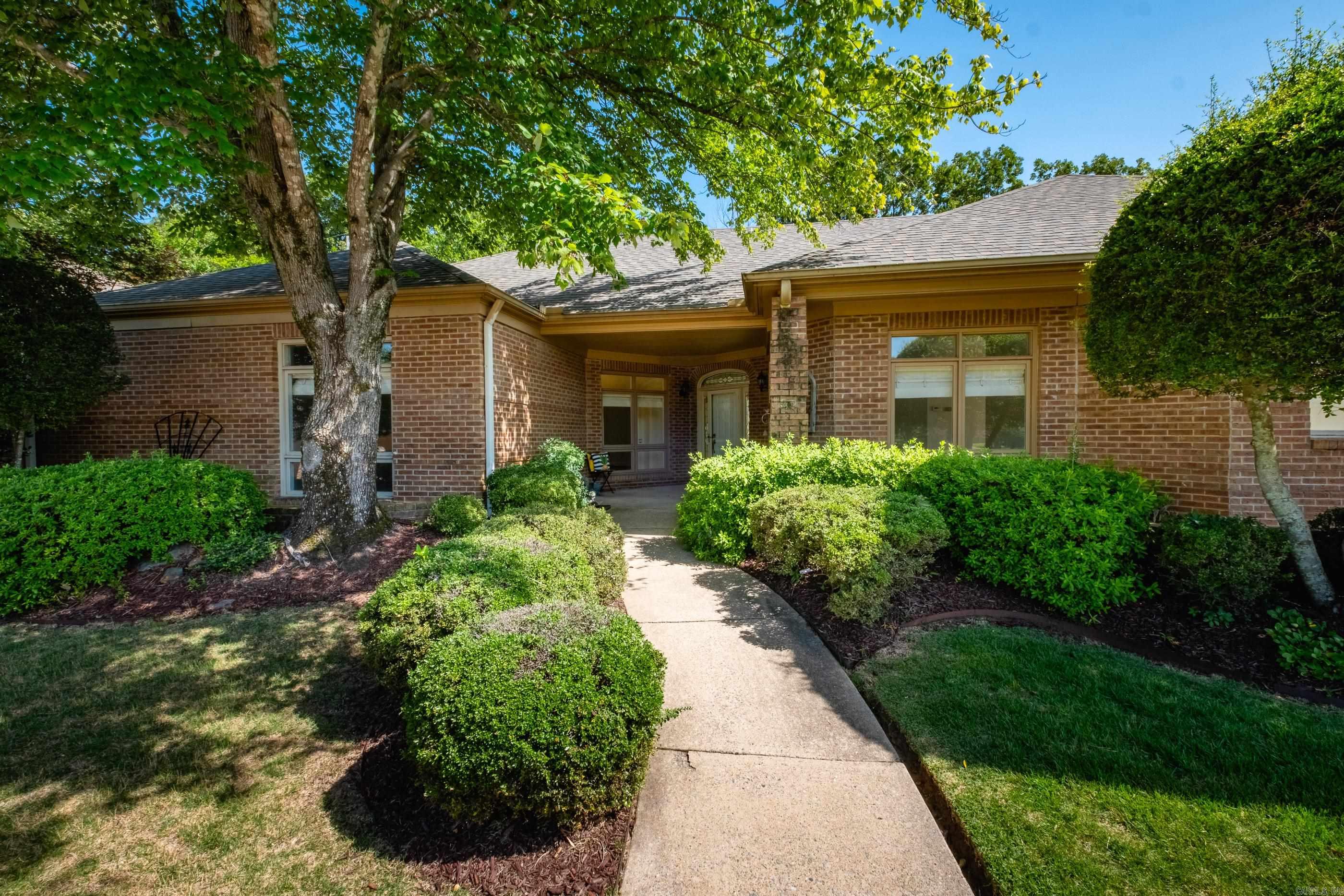 HUNTERS GREEN ESTATES - Residential