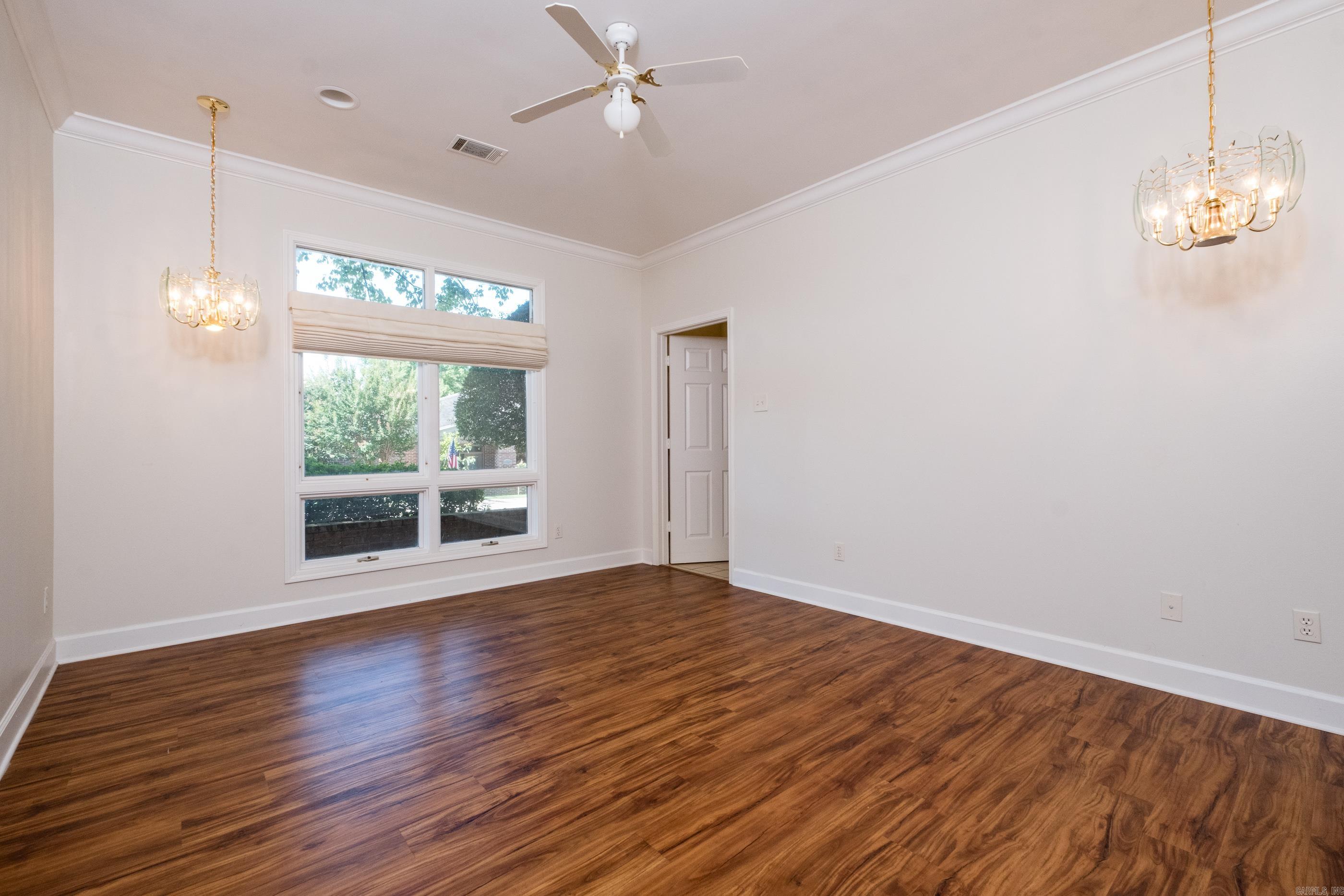 HUNTERS GREEN ESTATES - Residential