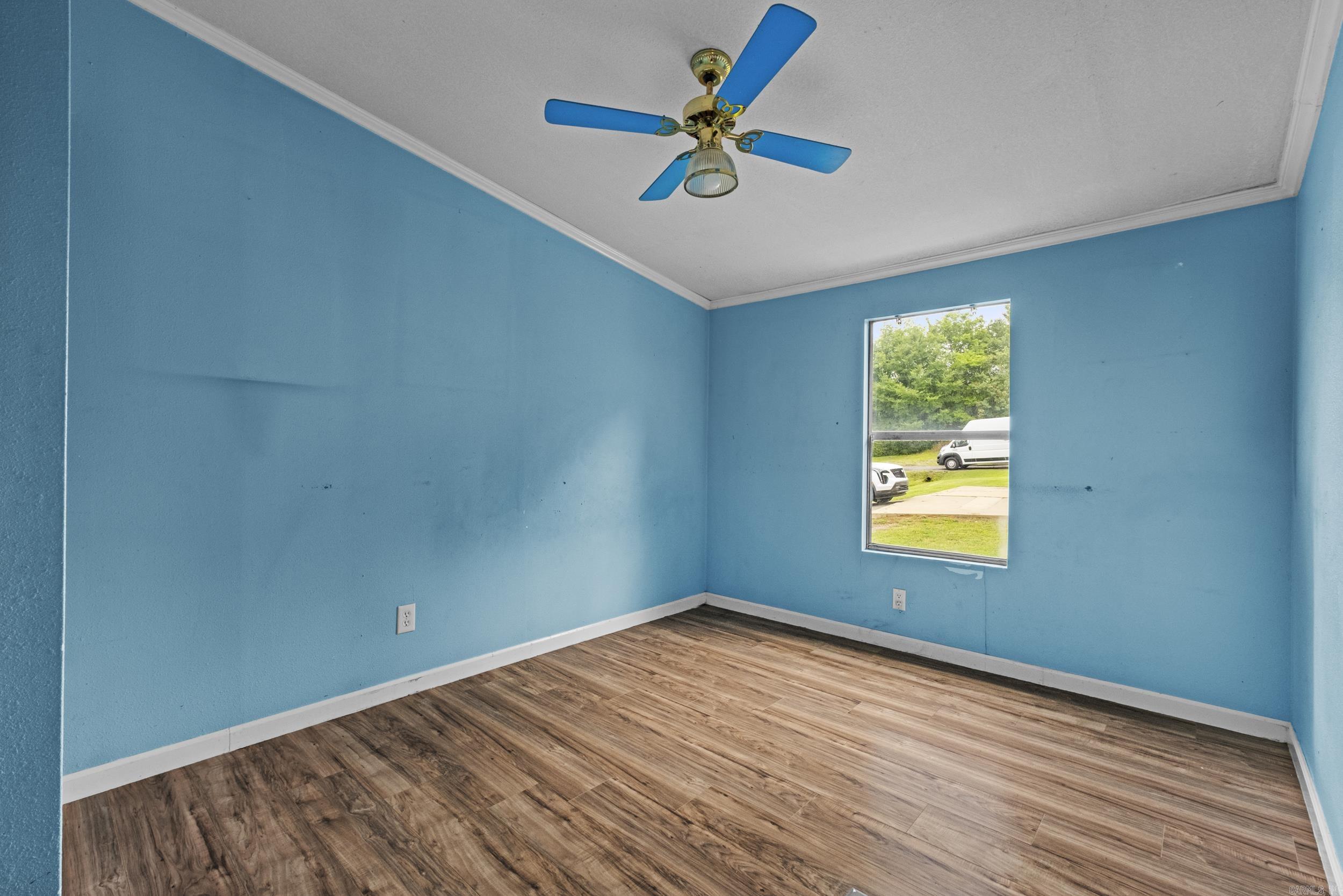 HURRICANE LAKE EST - Residential