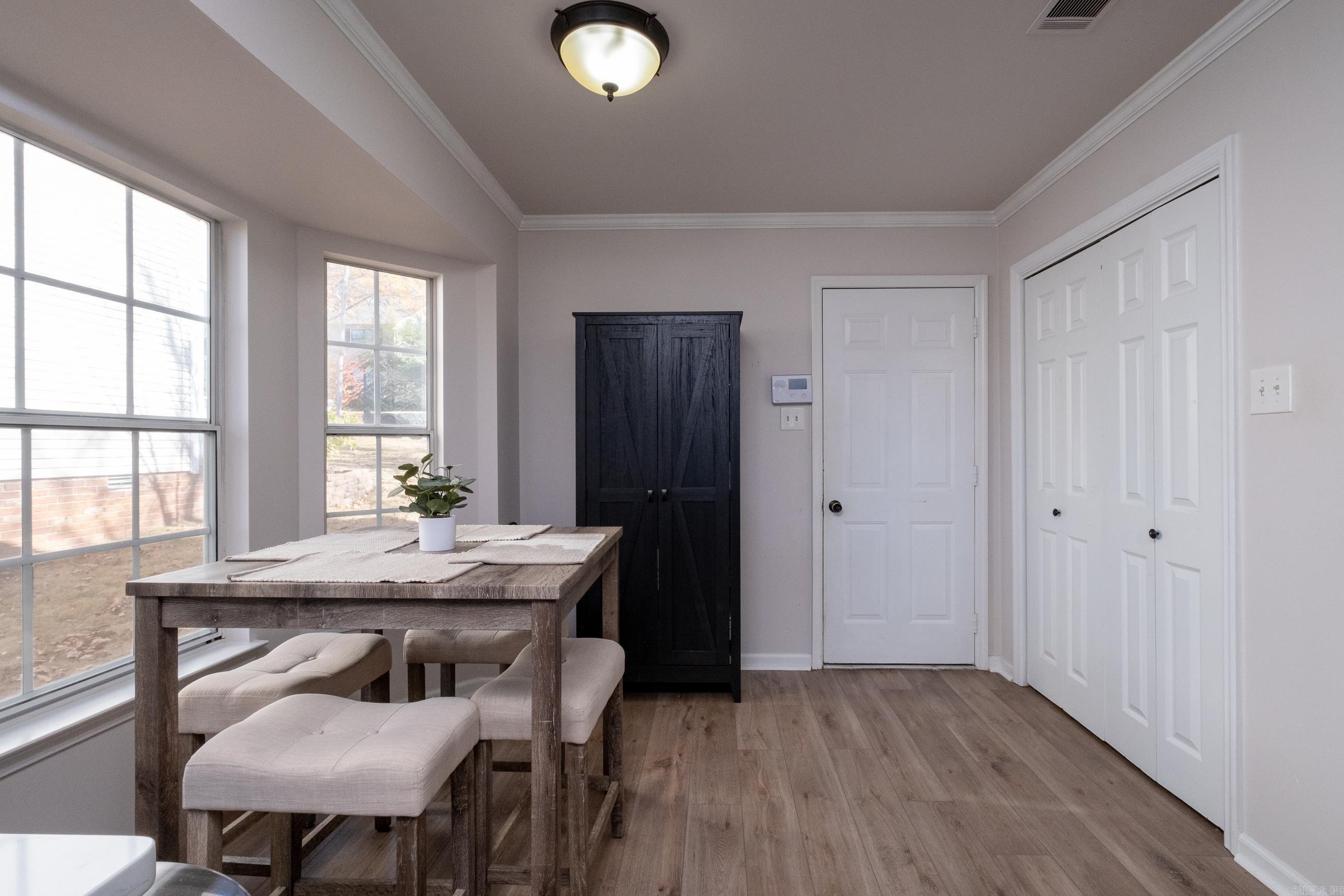 STURBRIDGE - Residential