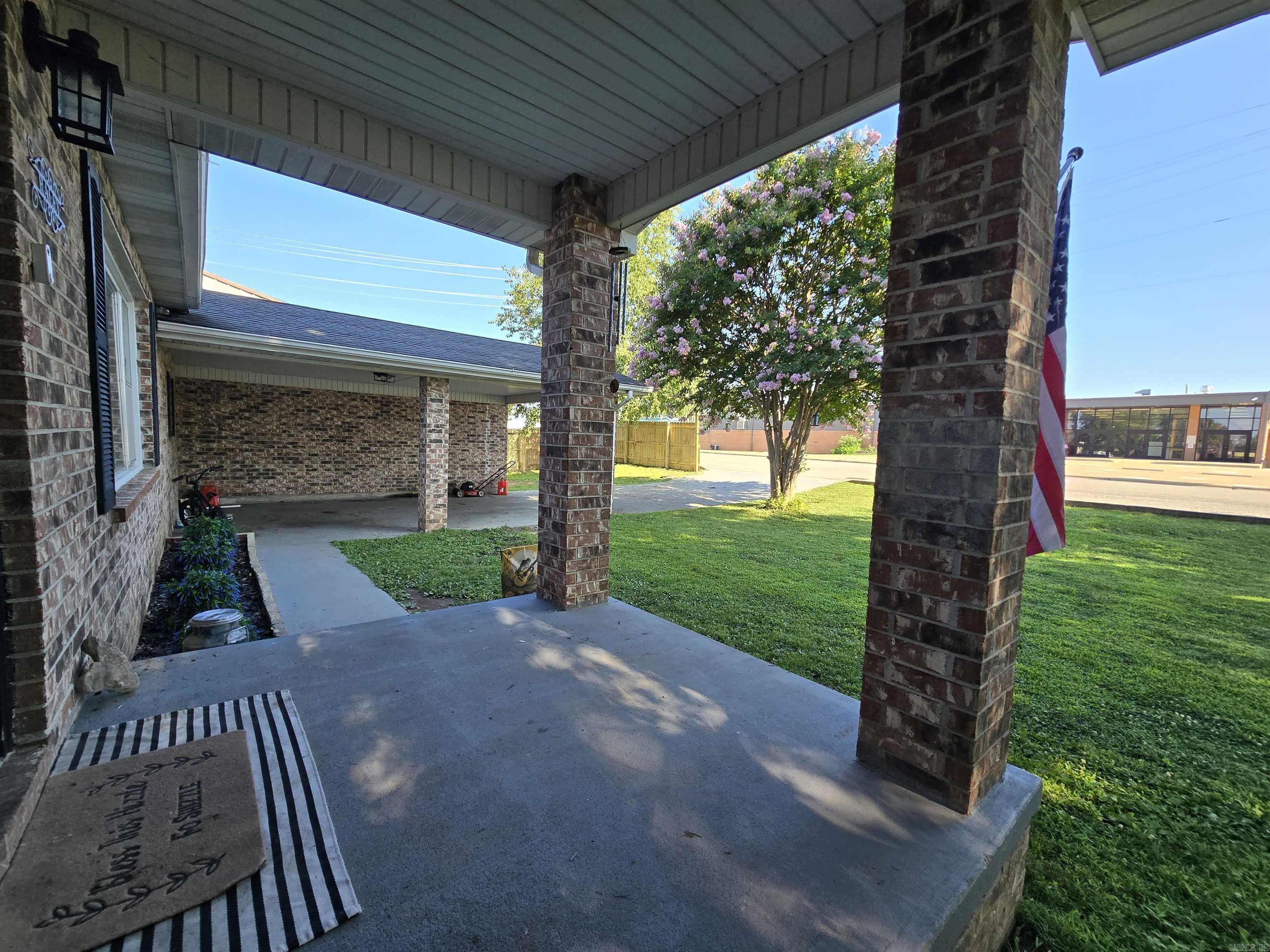 FLIPPIN - Residential