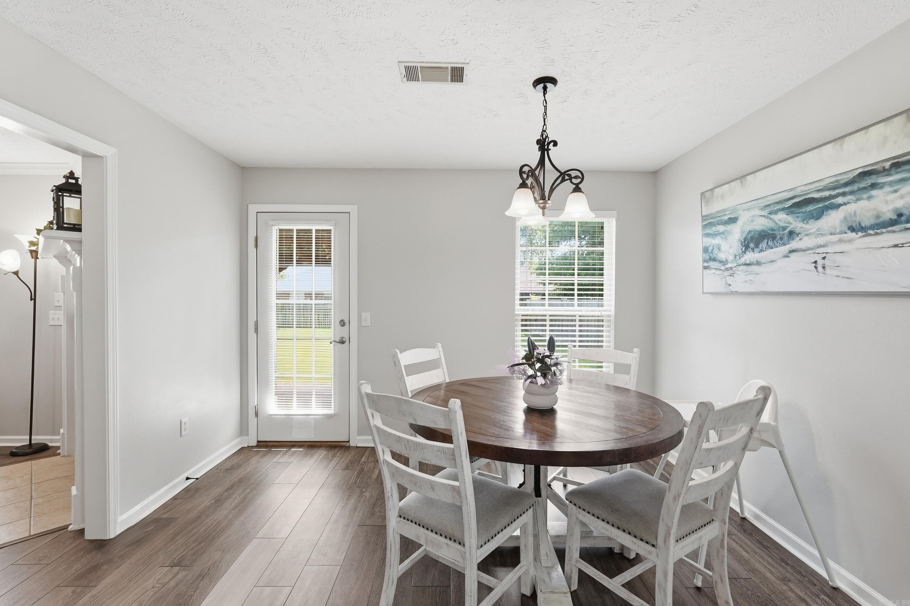 SPRING VALLEY - Residential