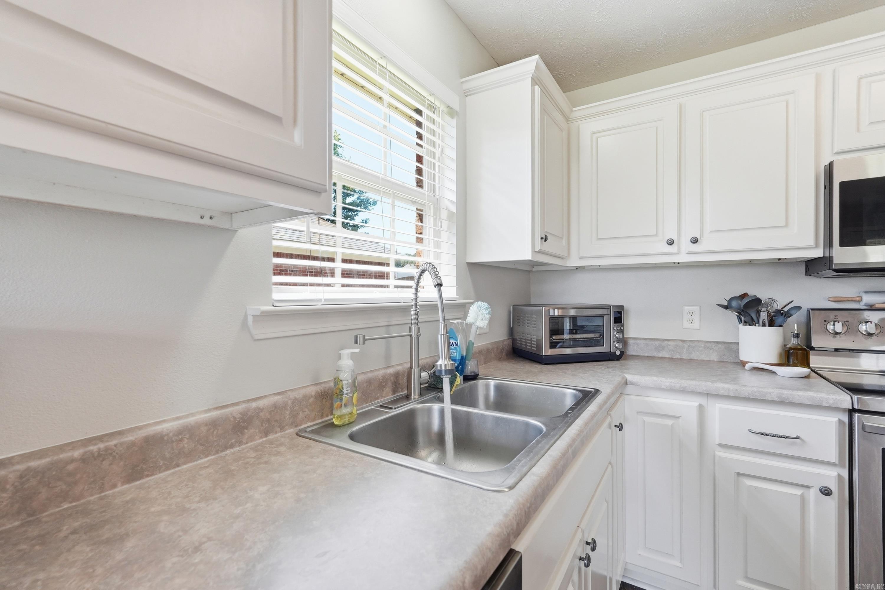 SPRING VALLEY - Residential