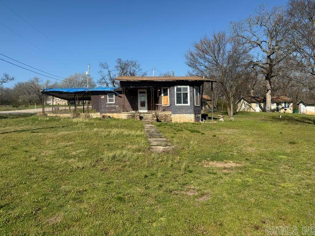 Looking for a fixer upper this is it! Home has been rewired and is ready to make it what you vision. Could reconfigure to add a second bath. Walking distance to churches, banks, grocery store, post office and the school. Schedule a showing today!