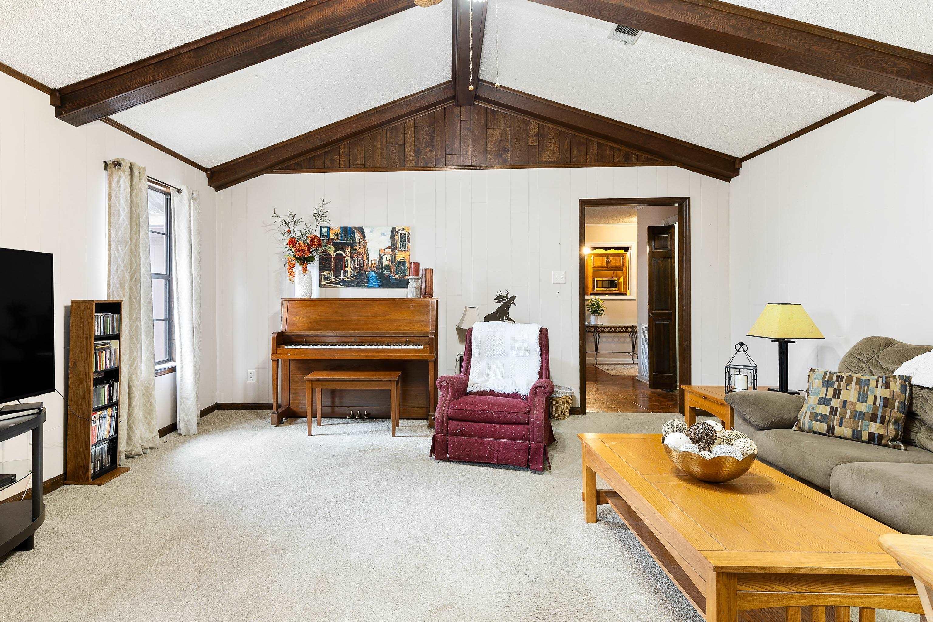 OTTER CREEK COMMUNITY - Residential