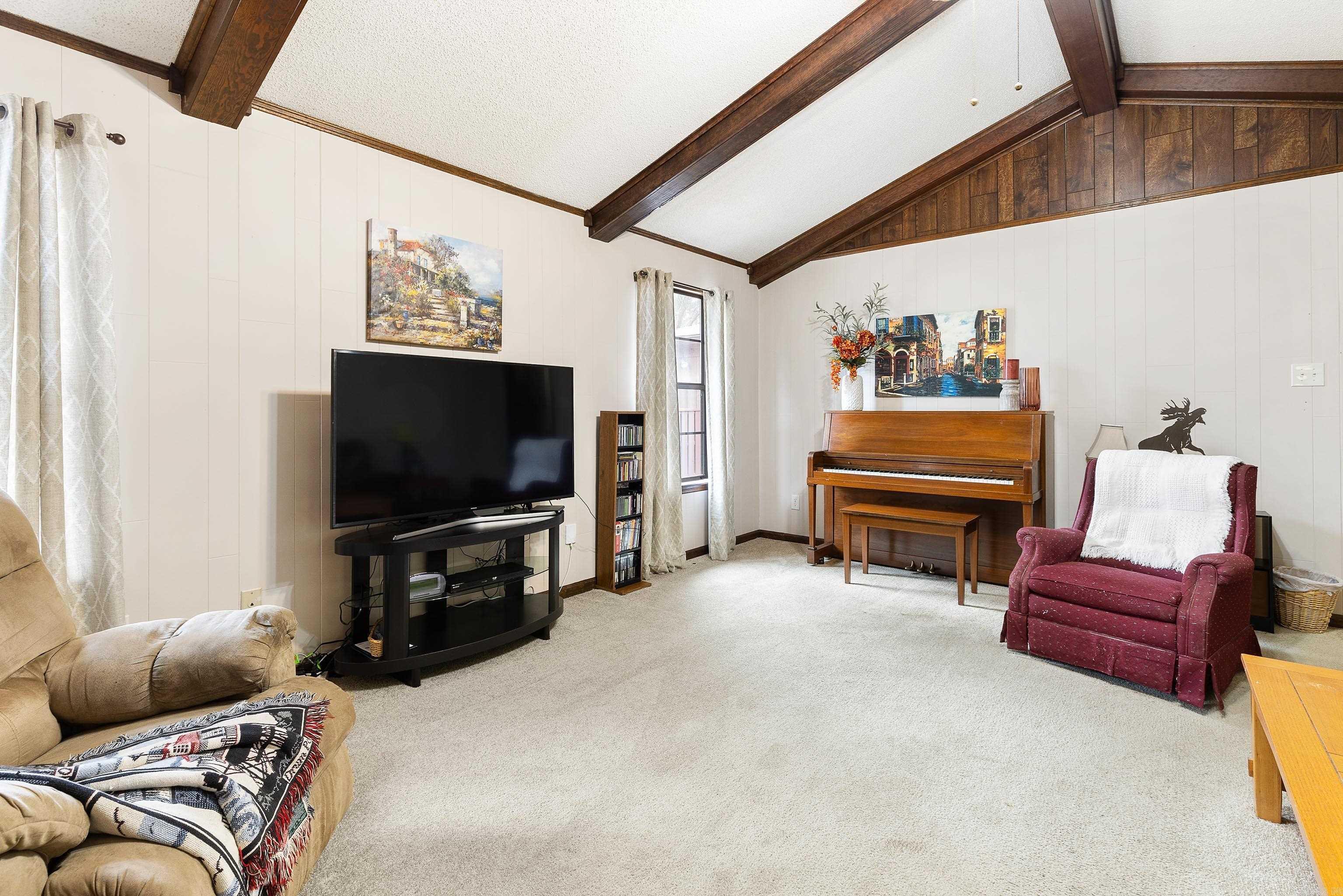OTTER CREEK COMMUNITY - Residential