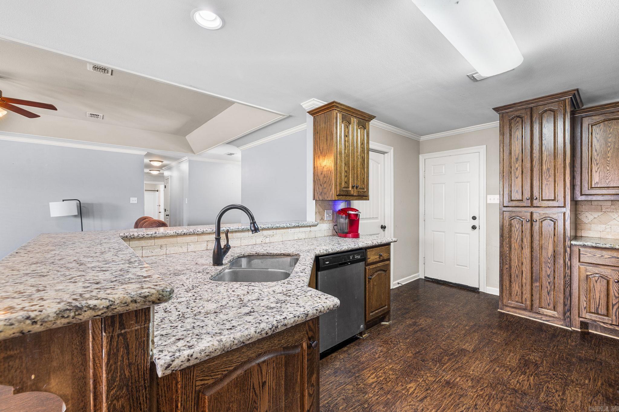 STONEHENGE PLACE - Residential