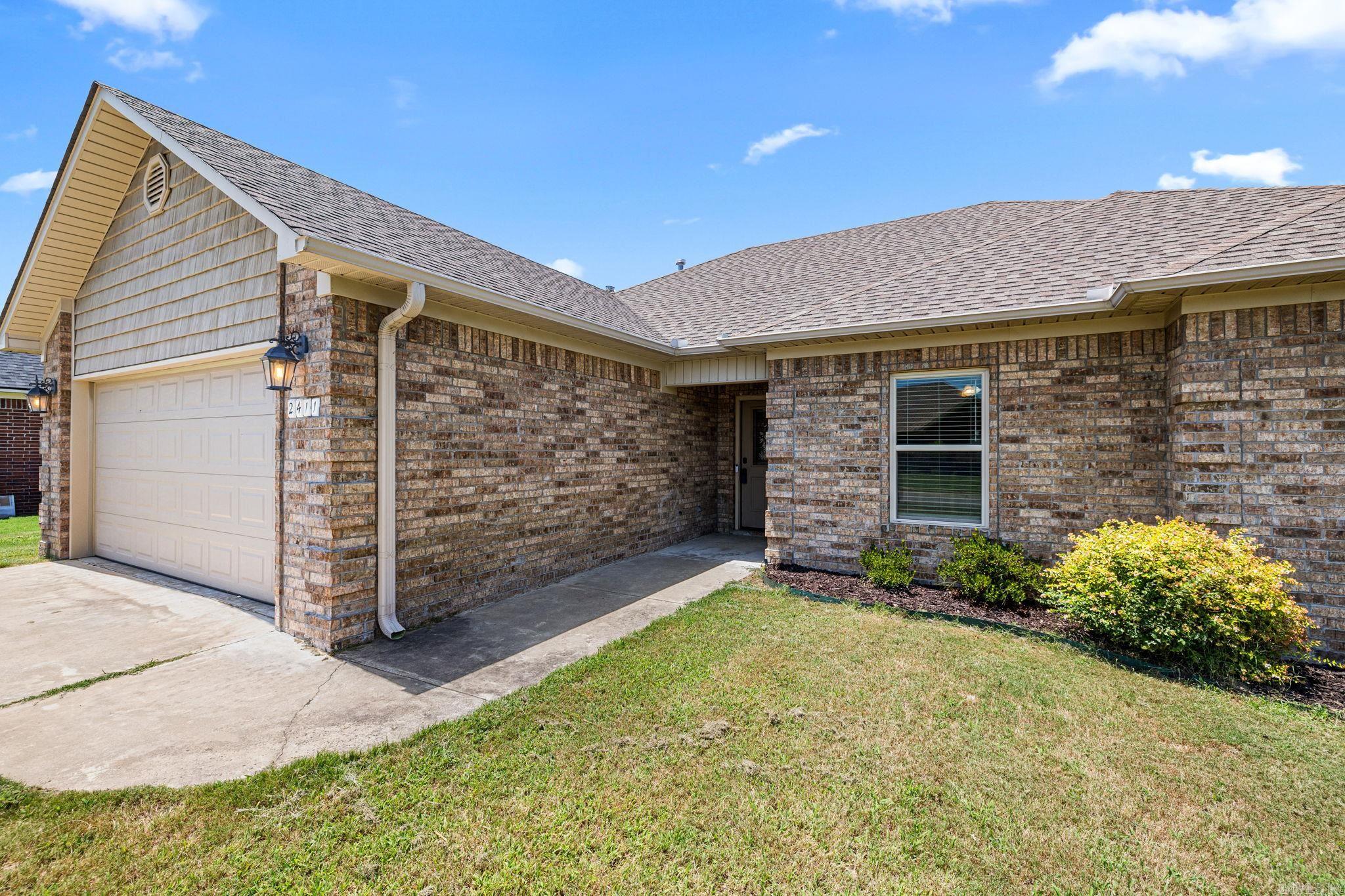 STONEHENGE PLACE - Residential