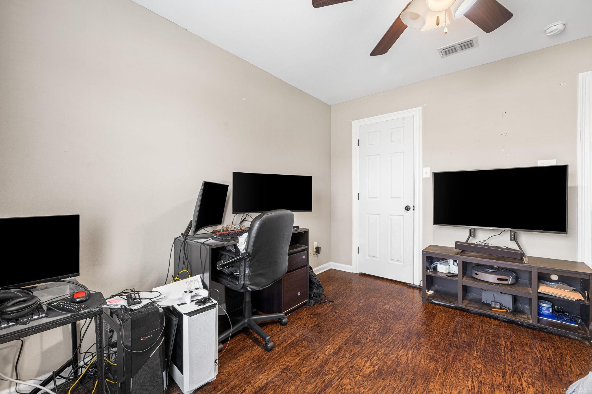 STONEHENGE PLACE - Residential