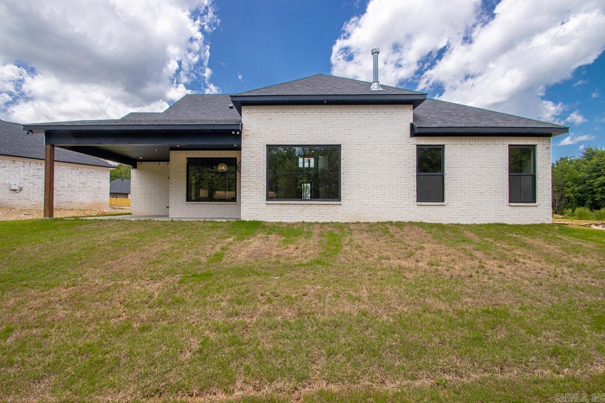 CREEKSIDE - Residential