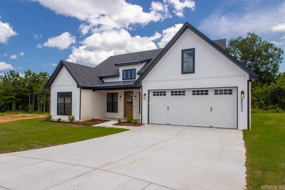 CREEKSIDE - Residential
